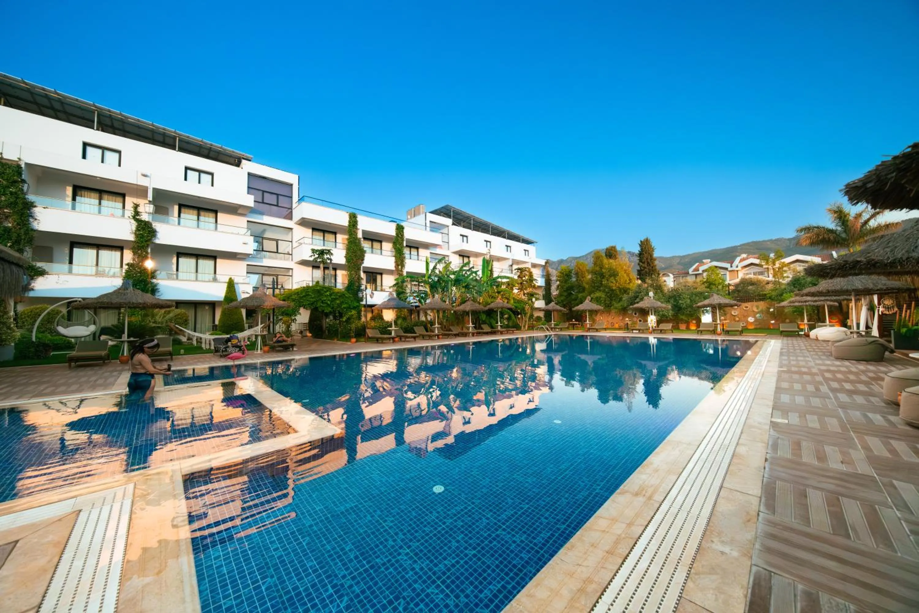 Property building in Palmonte Suites Hotel & SPA