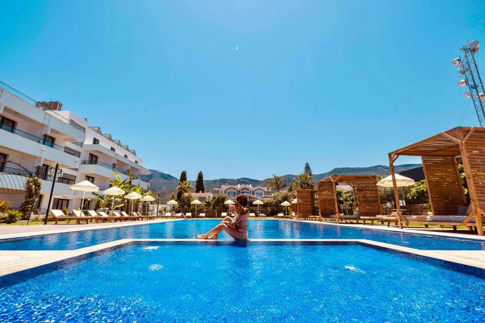 Property building in Palmonte Suites Hotel & SPA