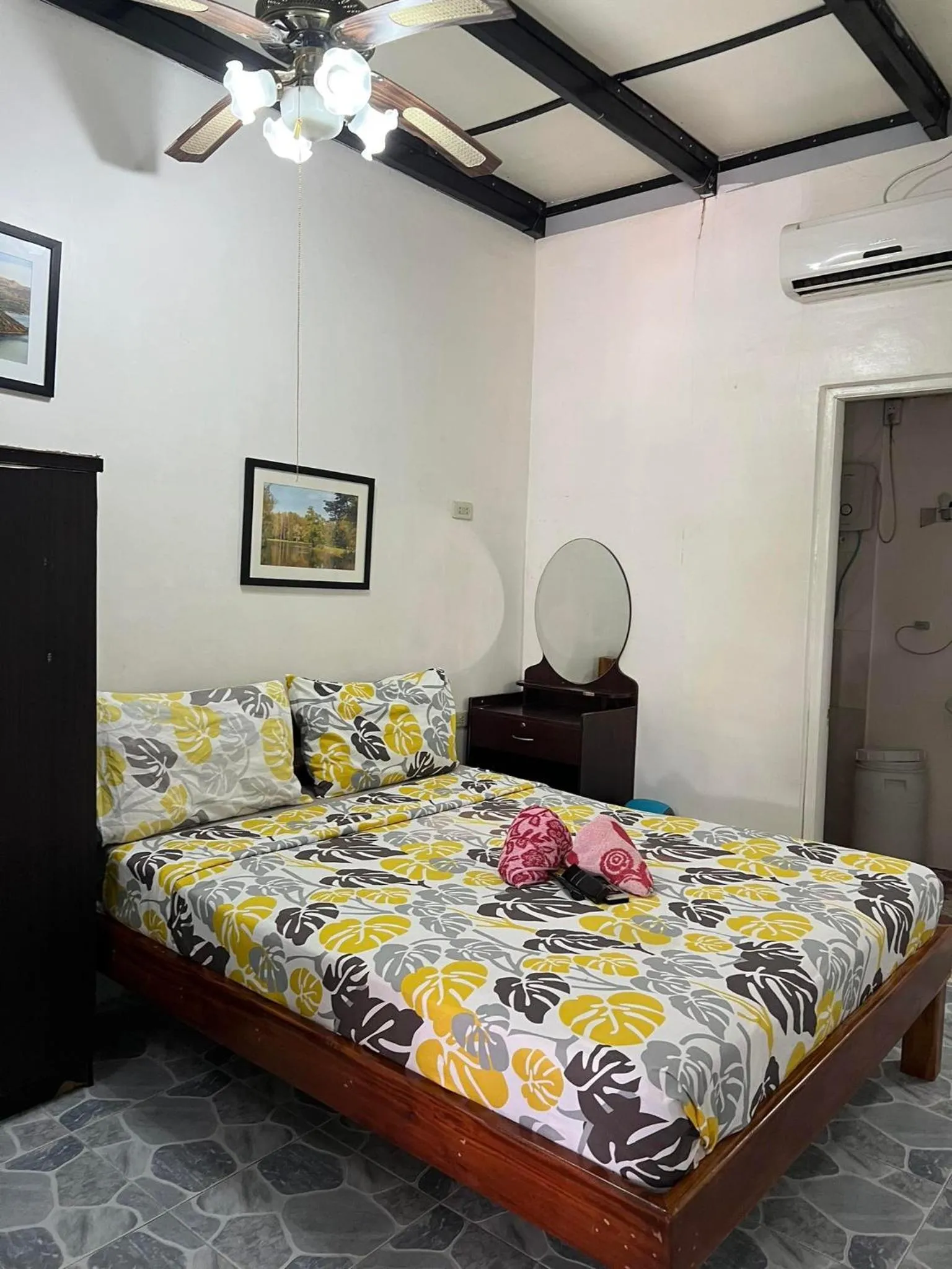 Bed in Ice Bear Bar & Tourist Inn