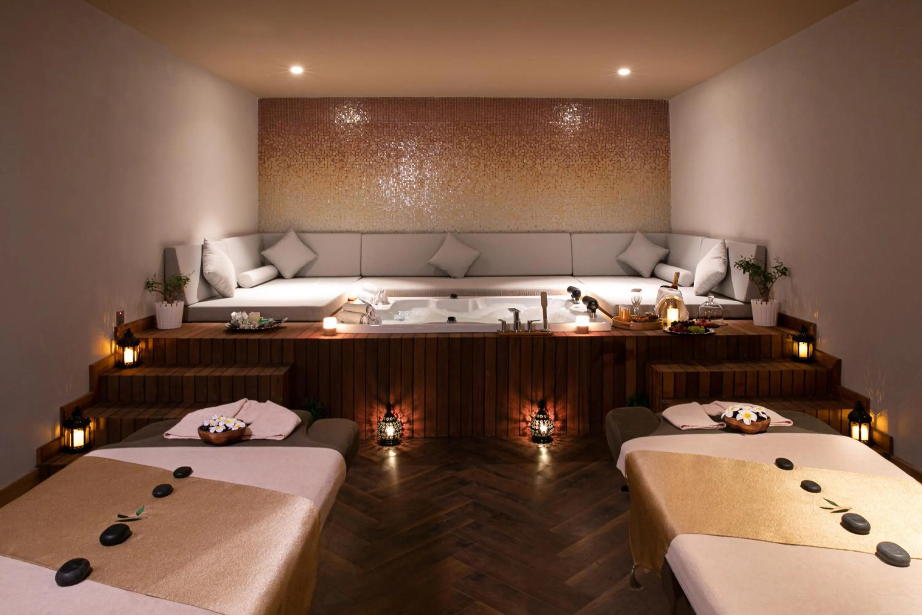 Massage, Bed in Merit Royal Diamond Hotel & SPA