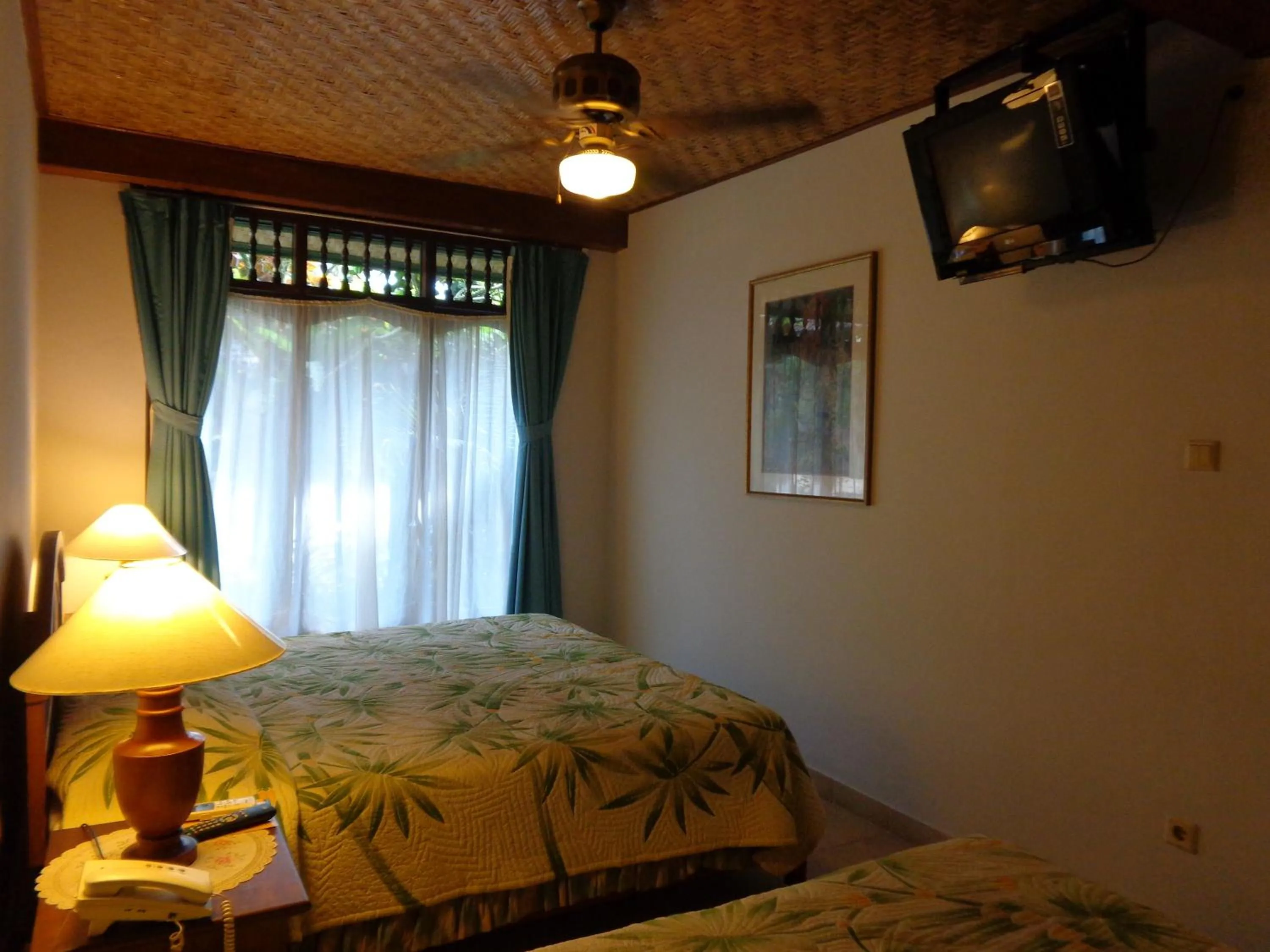 Bedroom, Bed in Klub Kokos Bungalows