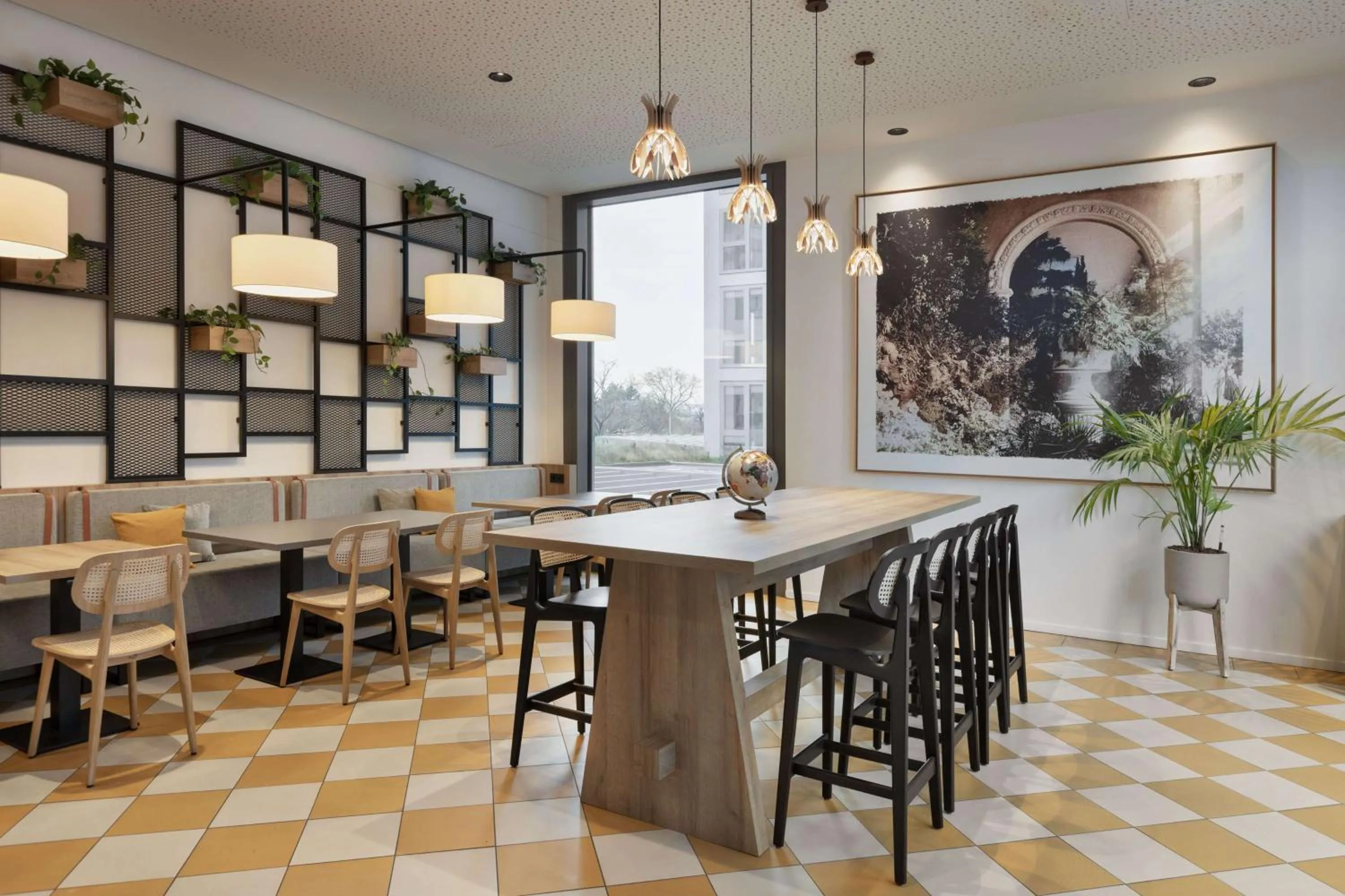 Restaurant/places to eat in Spark by Hilton Vienna Donaustadt