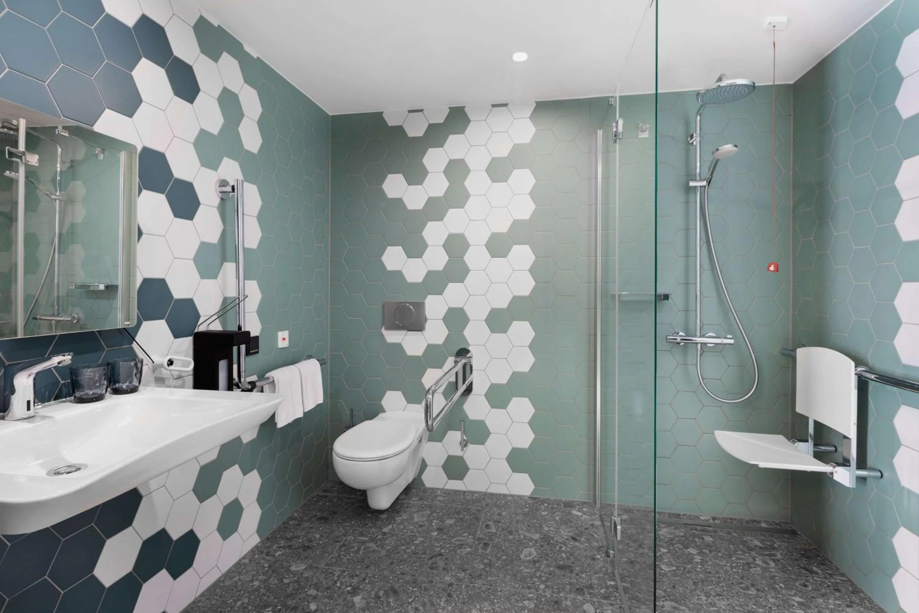 Bathroom in Spark by Hilton Vienna Donaustadt