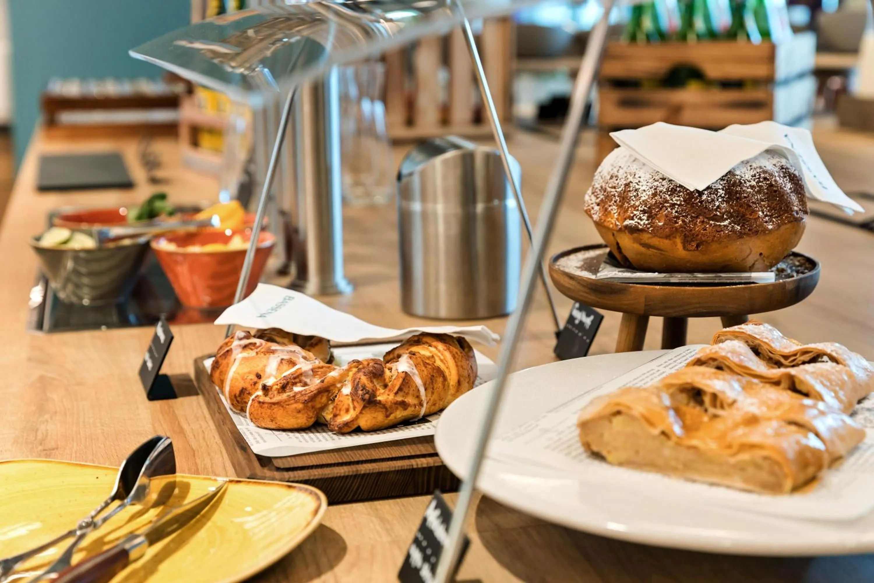 Restaurant/places to eat in Spark by Hilton Vienna Donaustadt