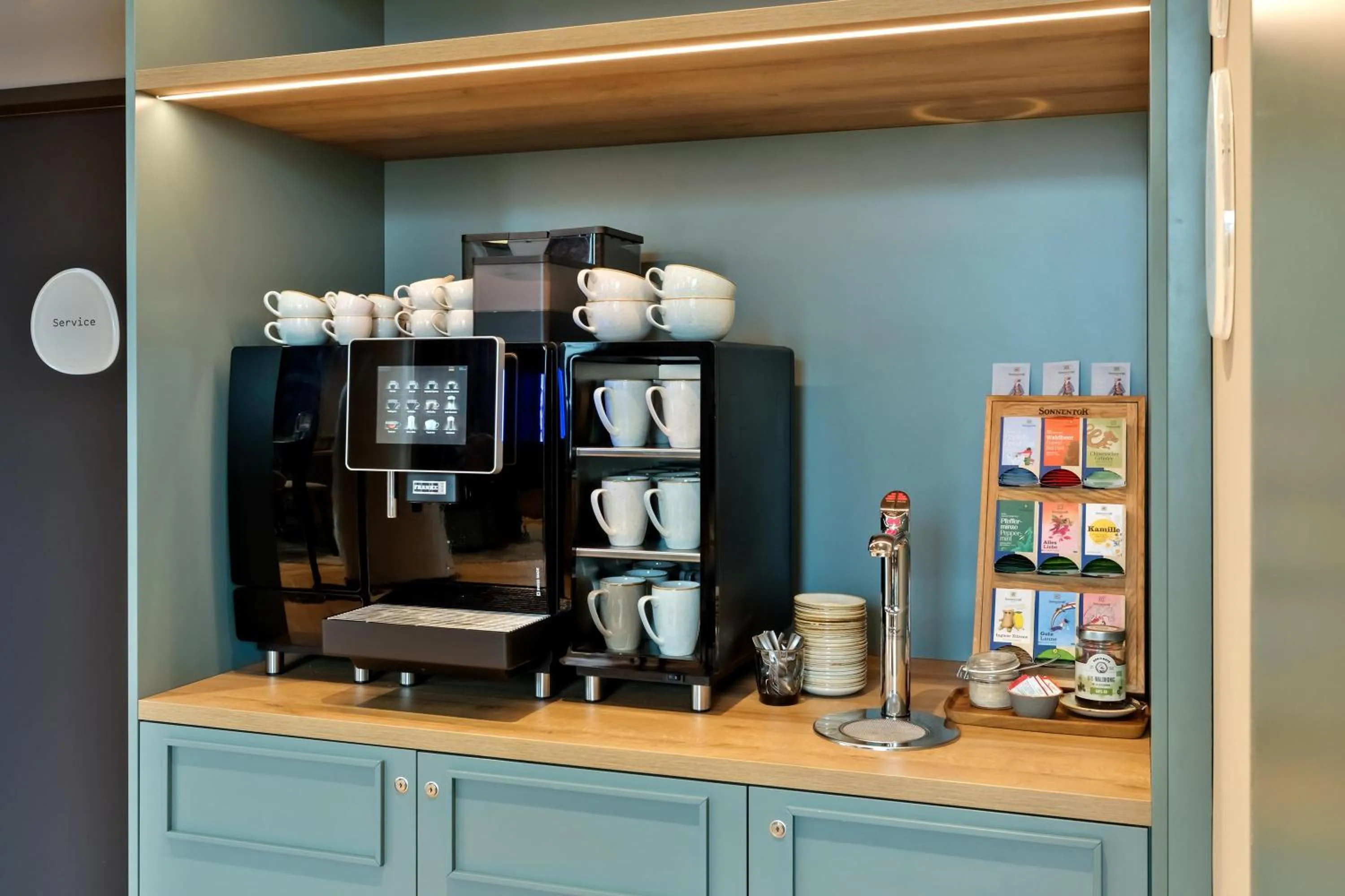 Lounge or bar in Spark by Hilton Vienna Donaustadt