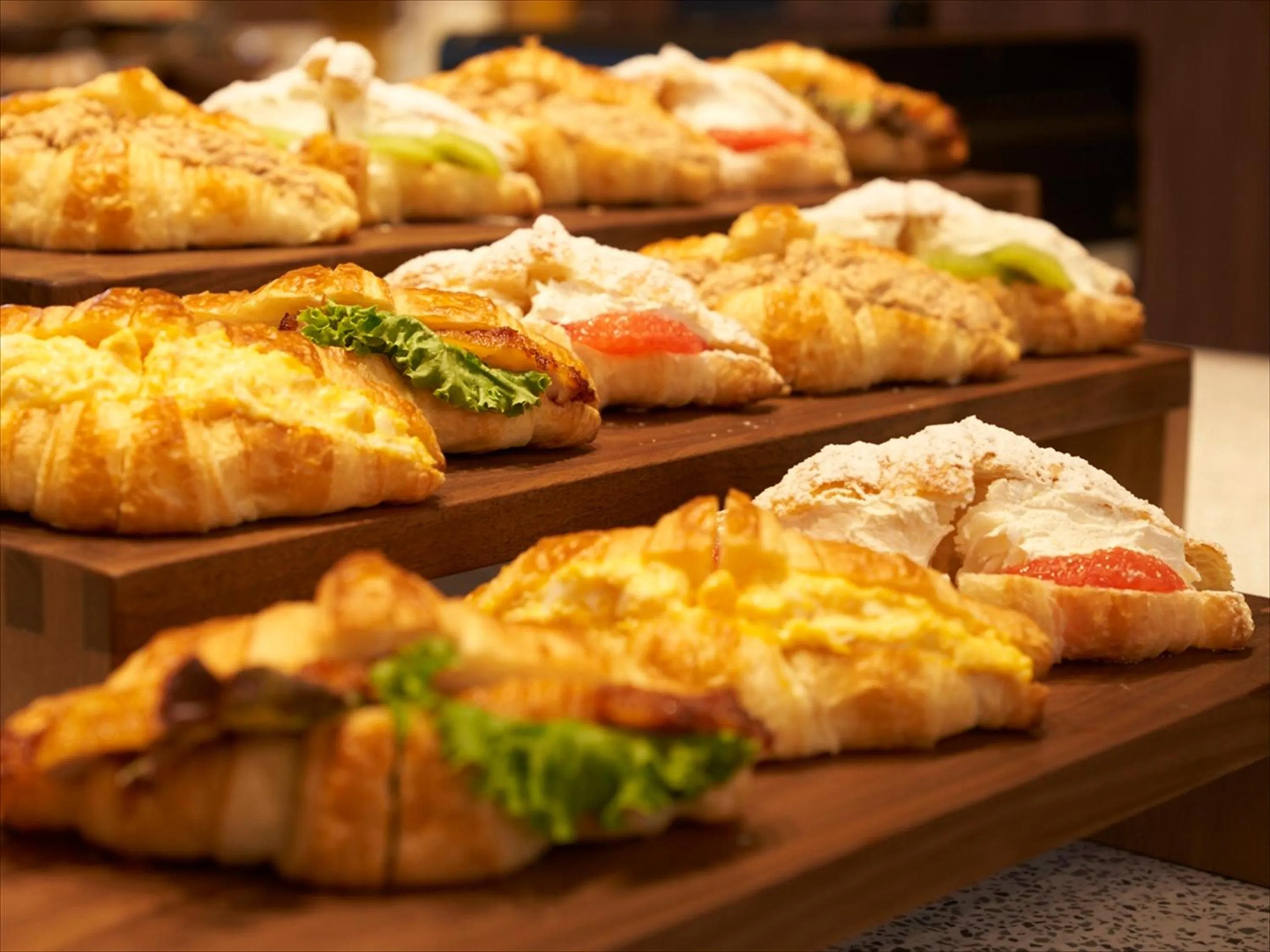 Restaurant/places to eat in CROSS Life Hakata Tenjin