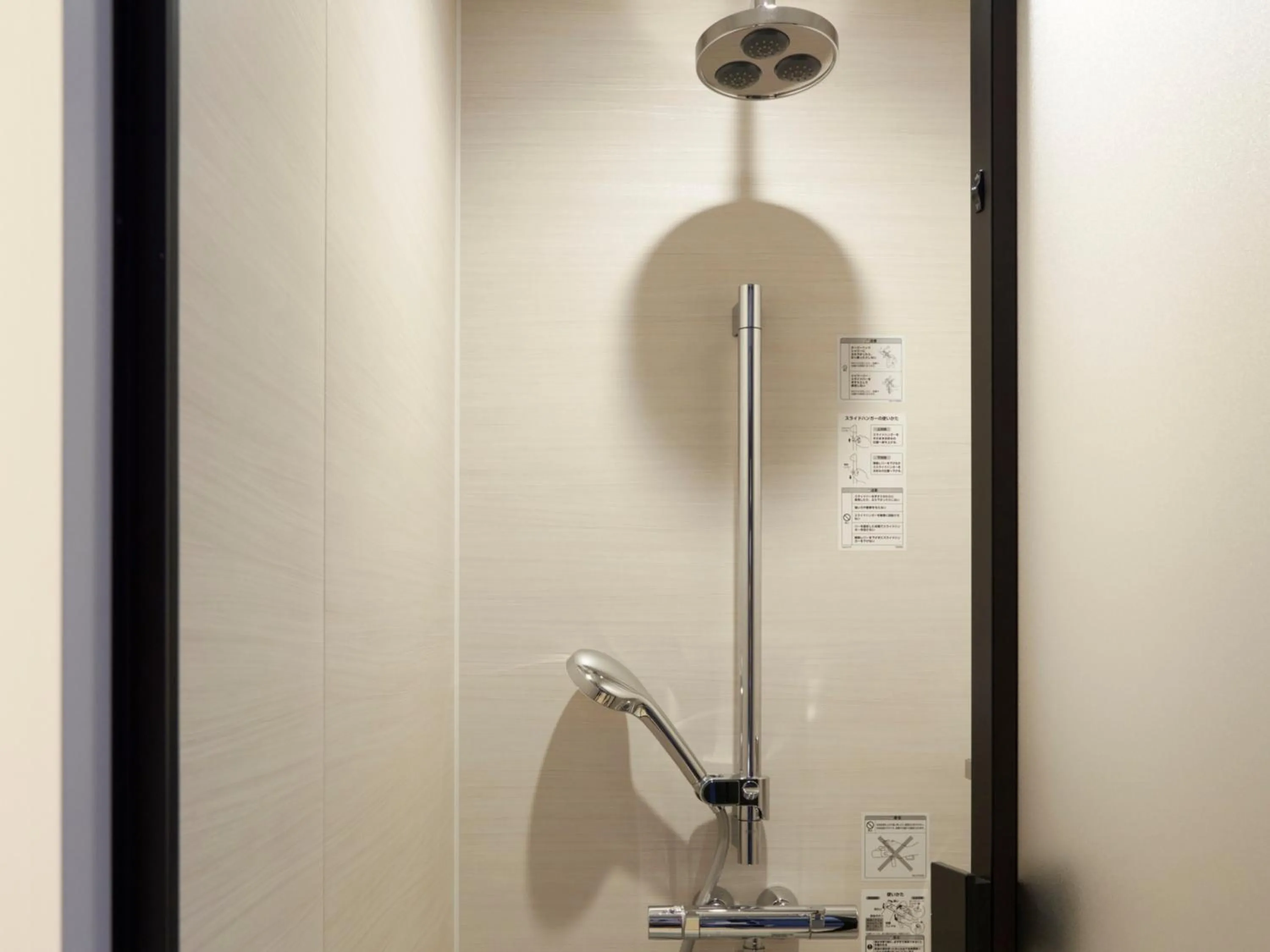 Area and facilities in CROSS Life Hakata Tenjin