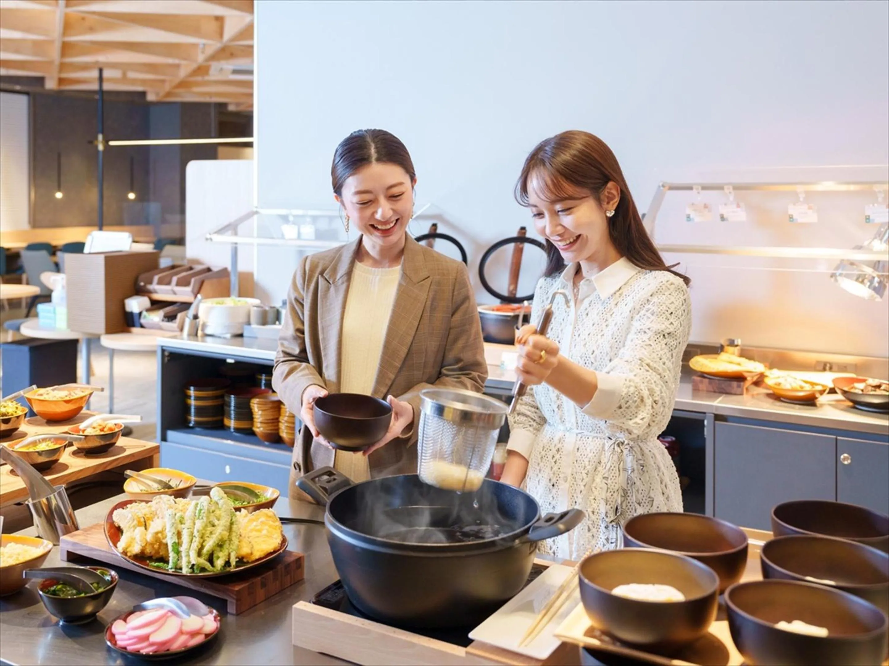 Restaurant/places to eat in CROSS Life Hakata Tenjin