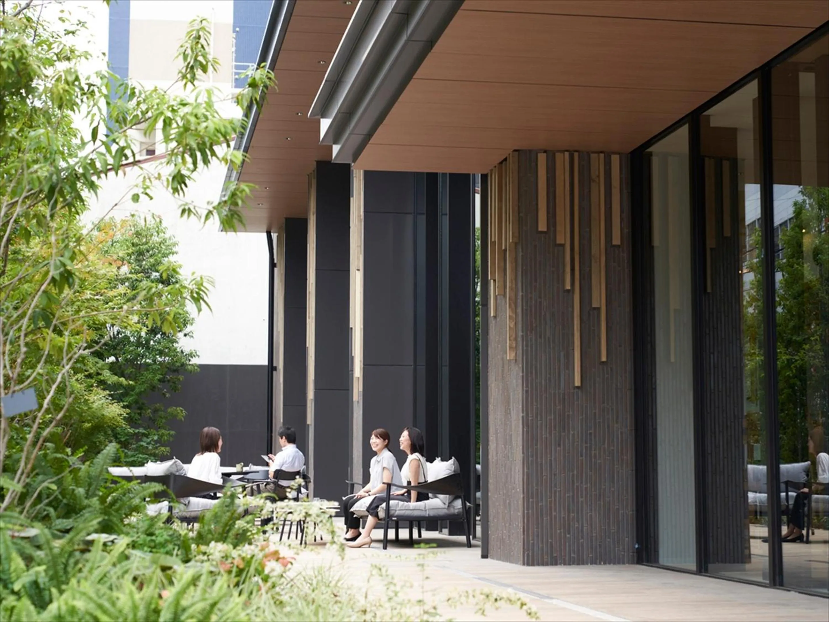 Restaurant/places to eat in CROSS Life Hakata Tenjin