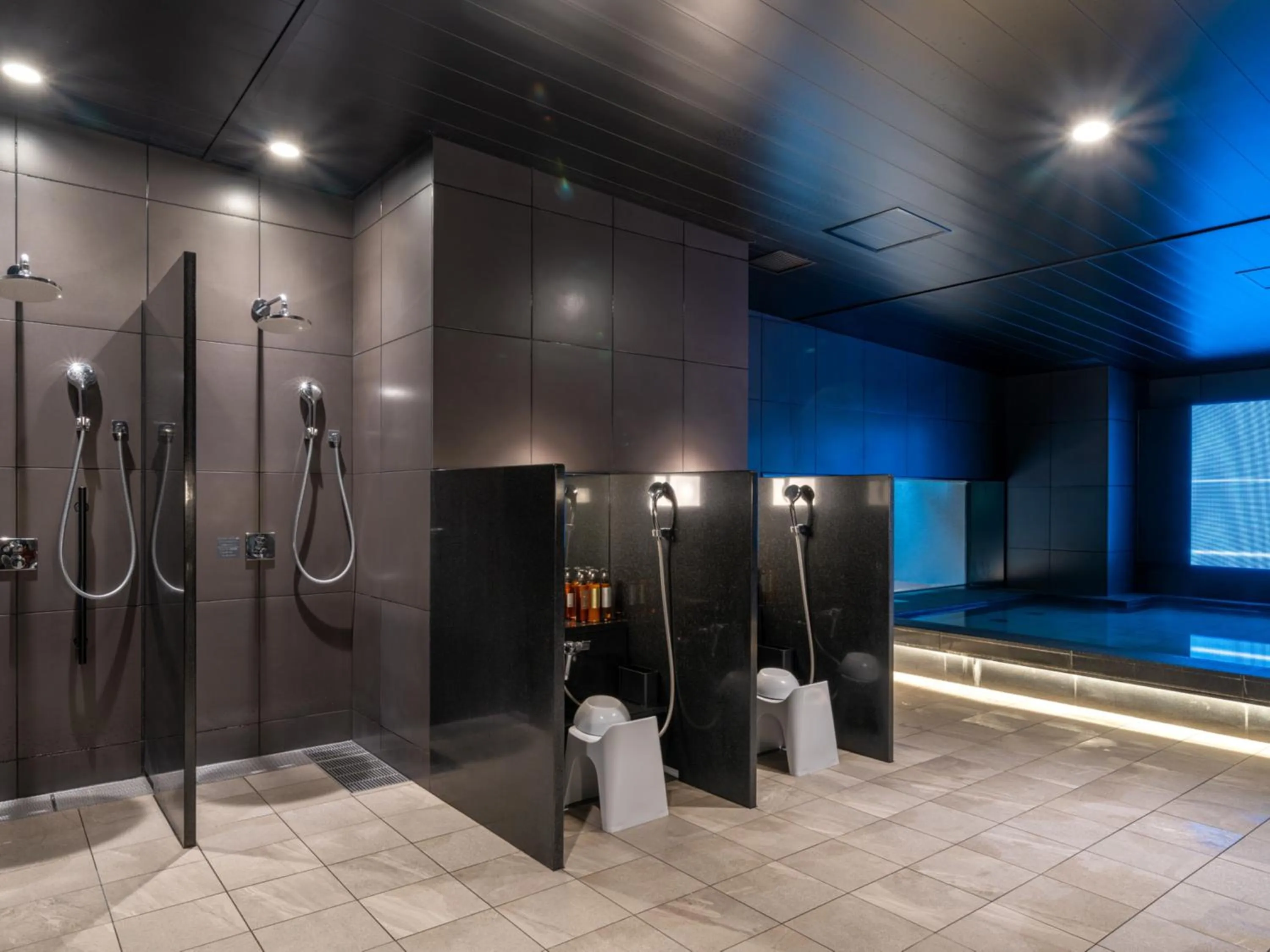 Public Bath in CROSS Life Hakata Tenjin