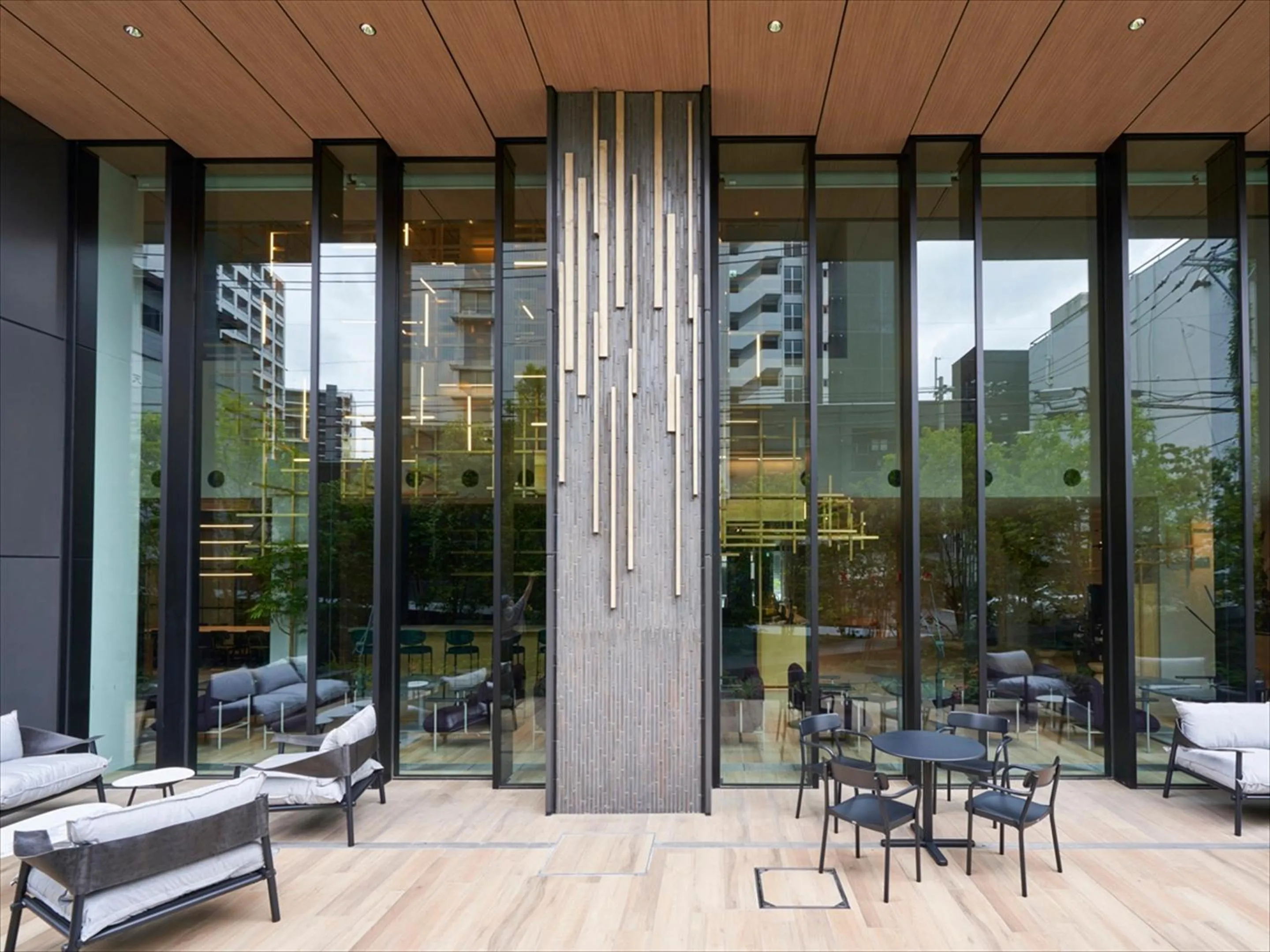 Restaurant/places to eat in CROSS Life Hakata Tenjin