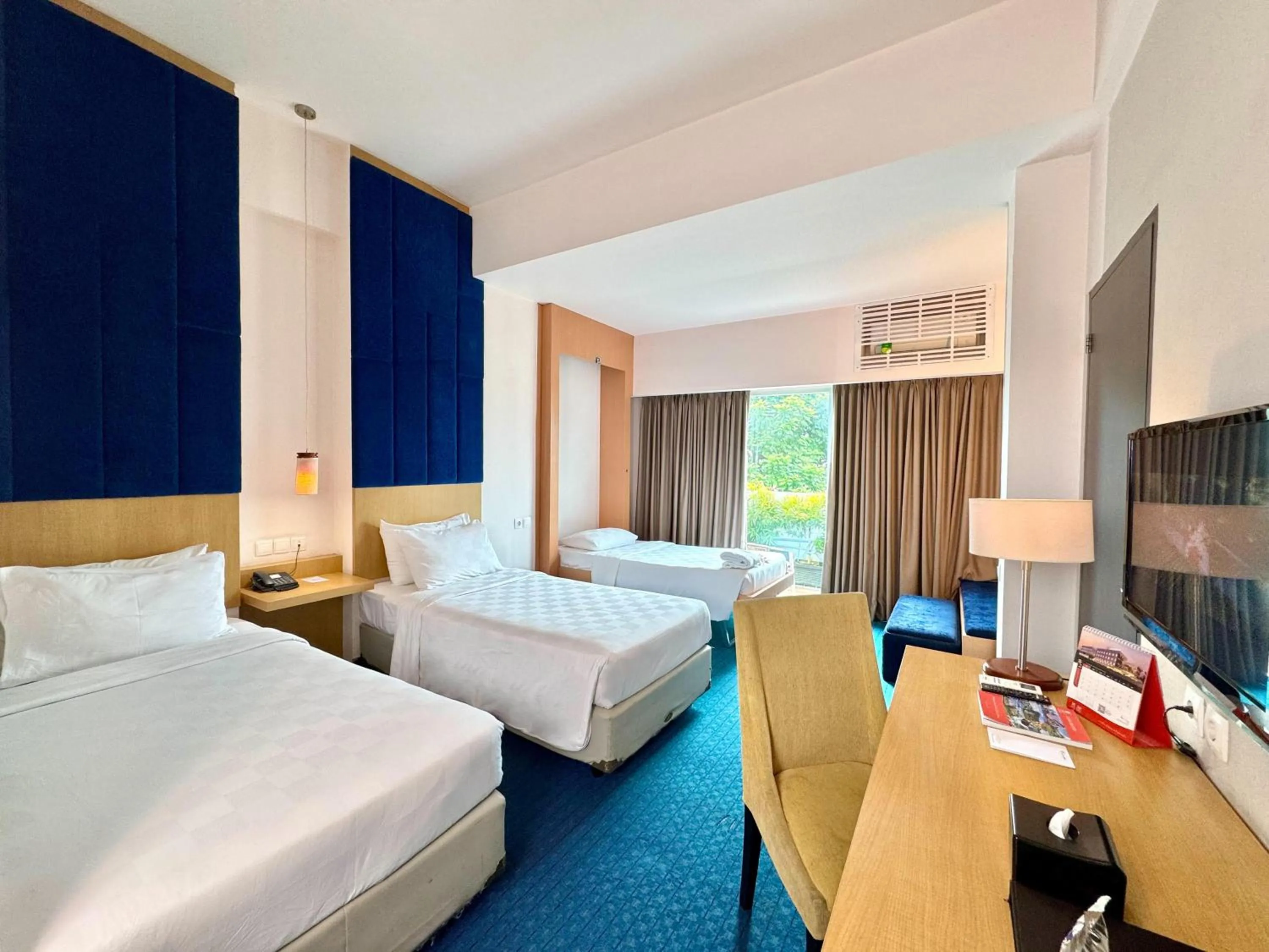 Bed in Swiss-Belinn Malang