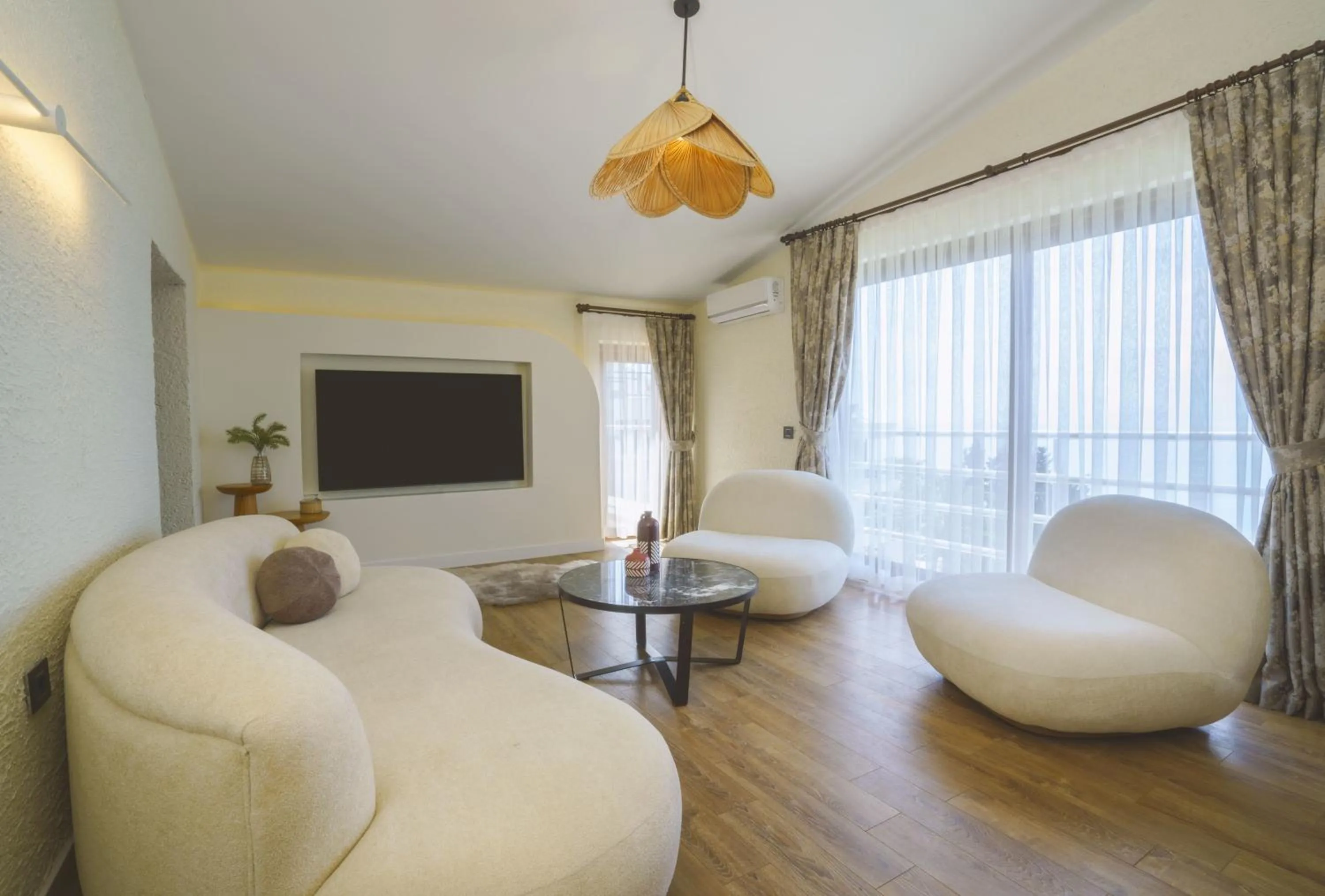 TV and multimedia in Qinn Hotel