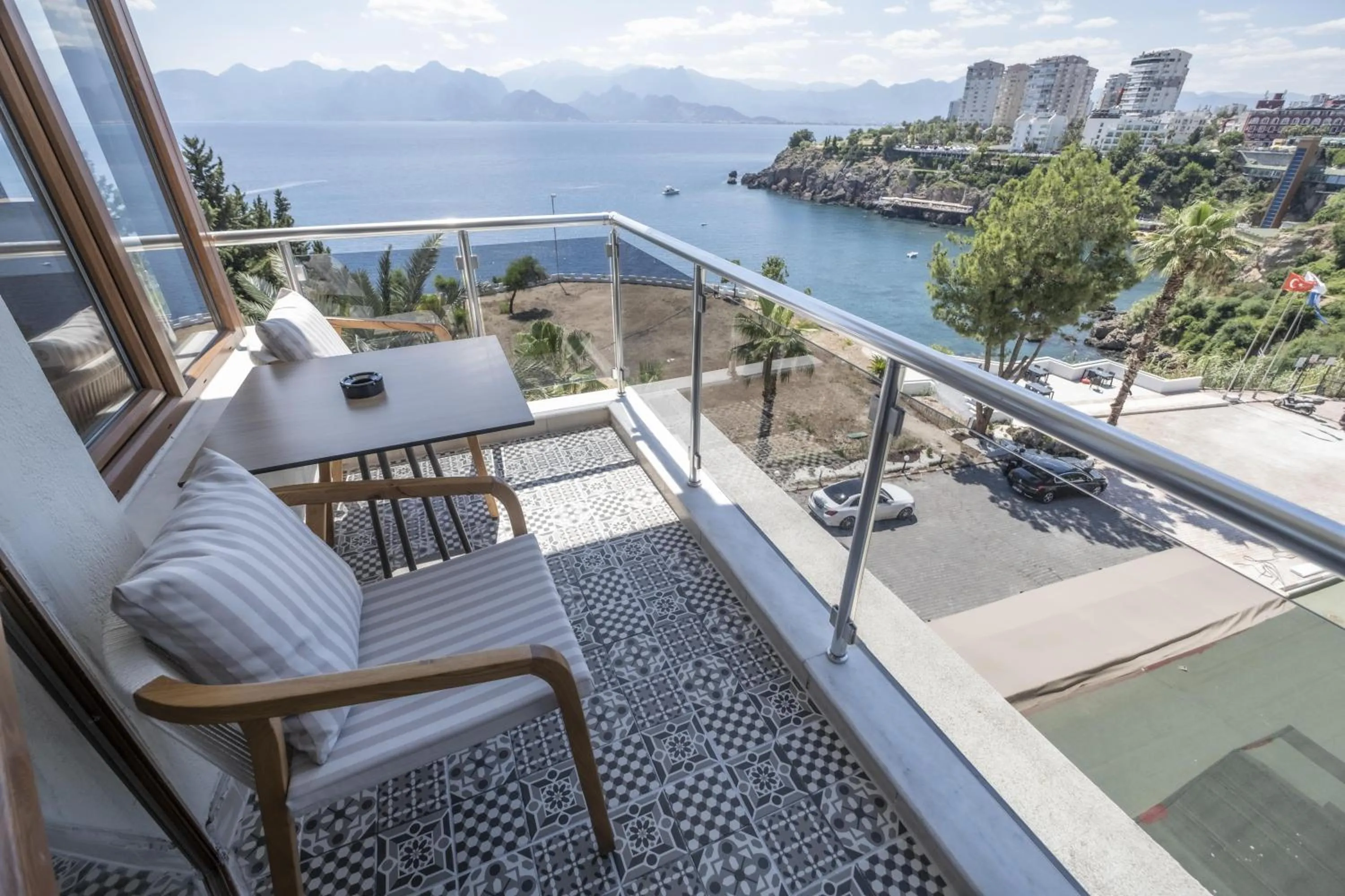 Balcony/Terrace in Qinn Hotel