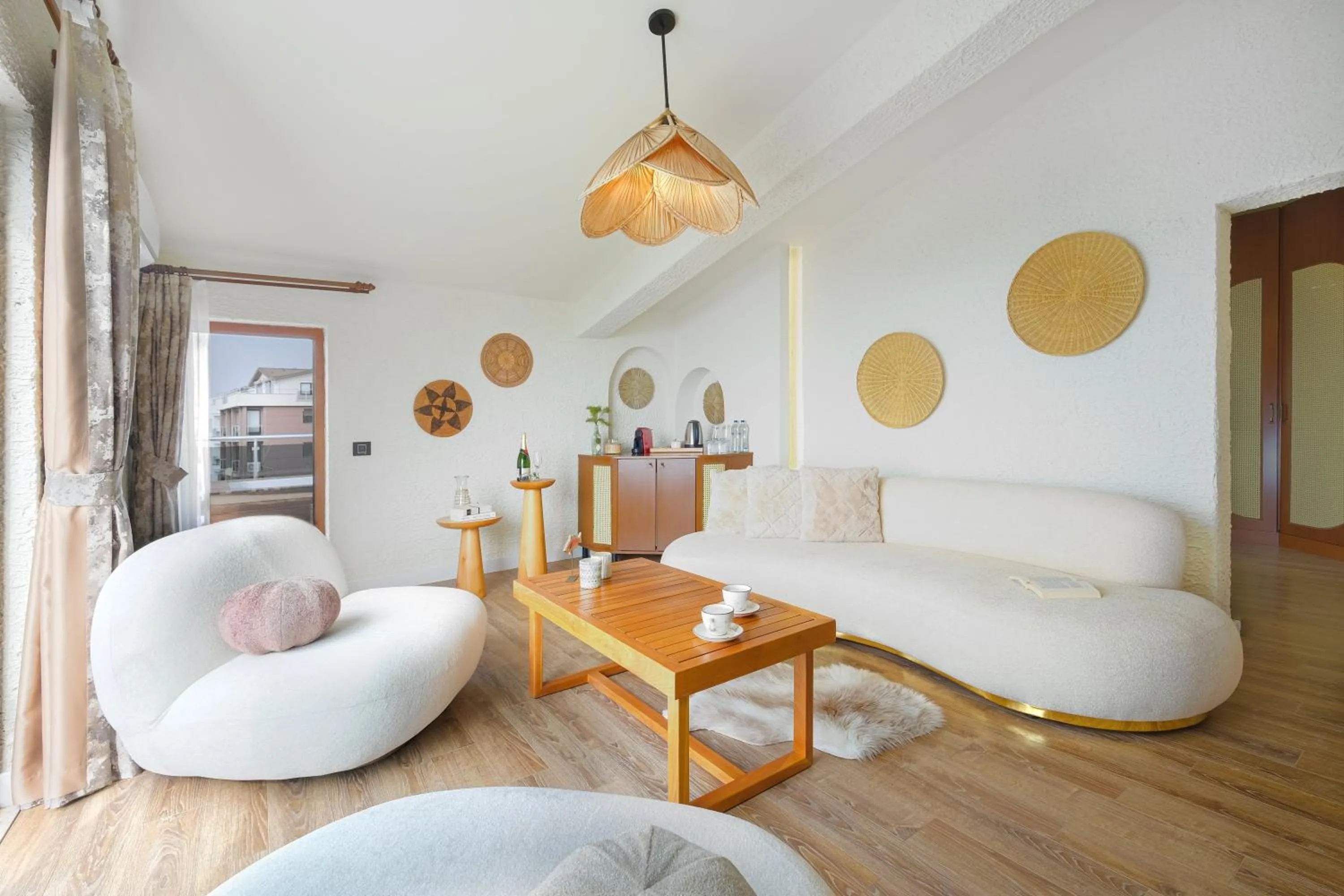 Living room in Qinn Hotel