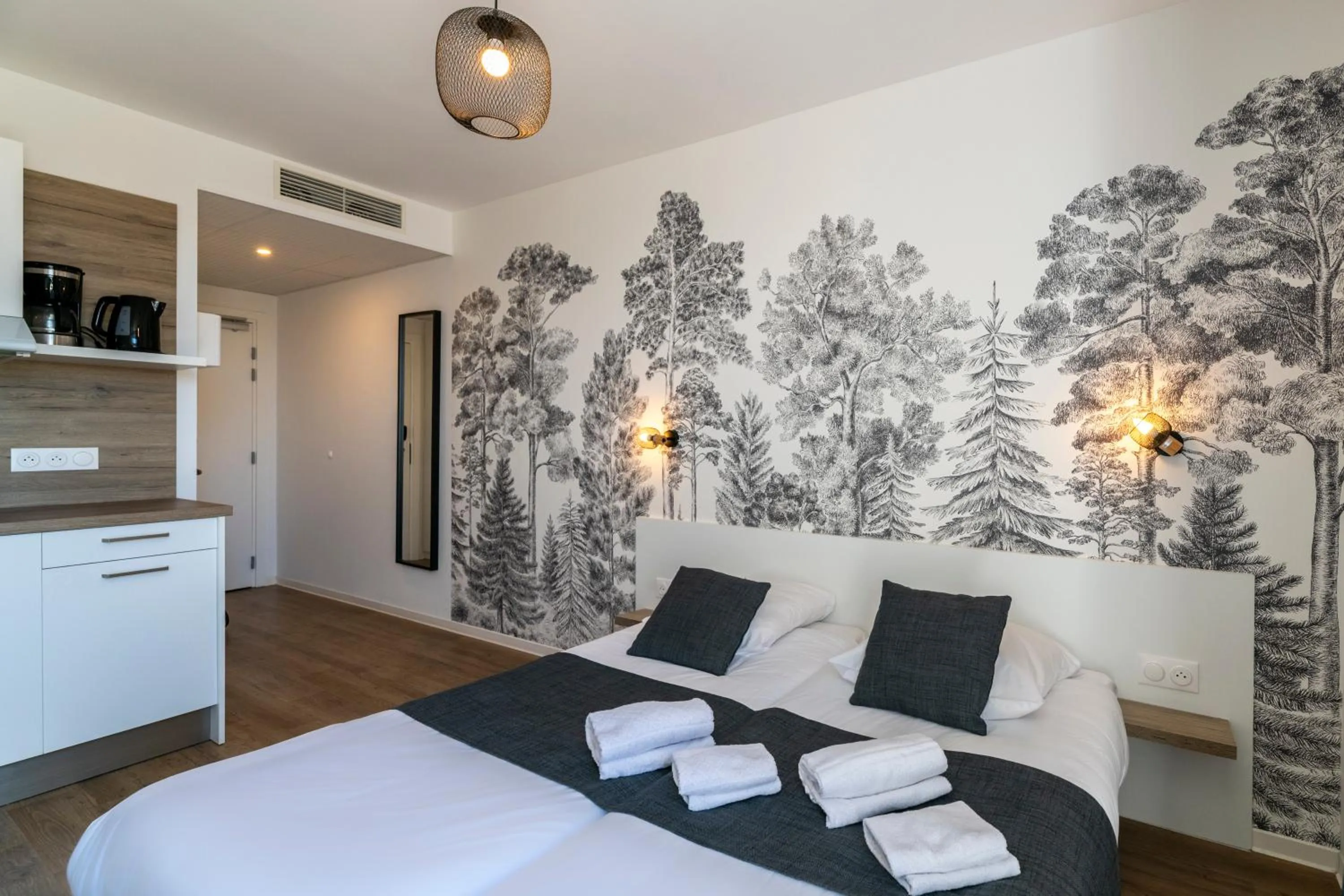 Photo of the whole room, Bed in Lagrange Apart Hôtel Mulhouse Saint Sauveur