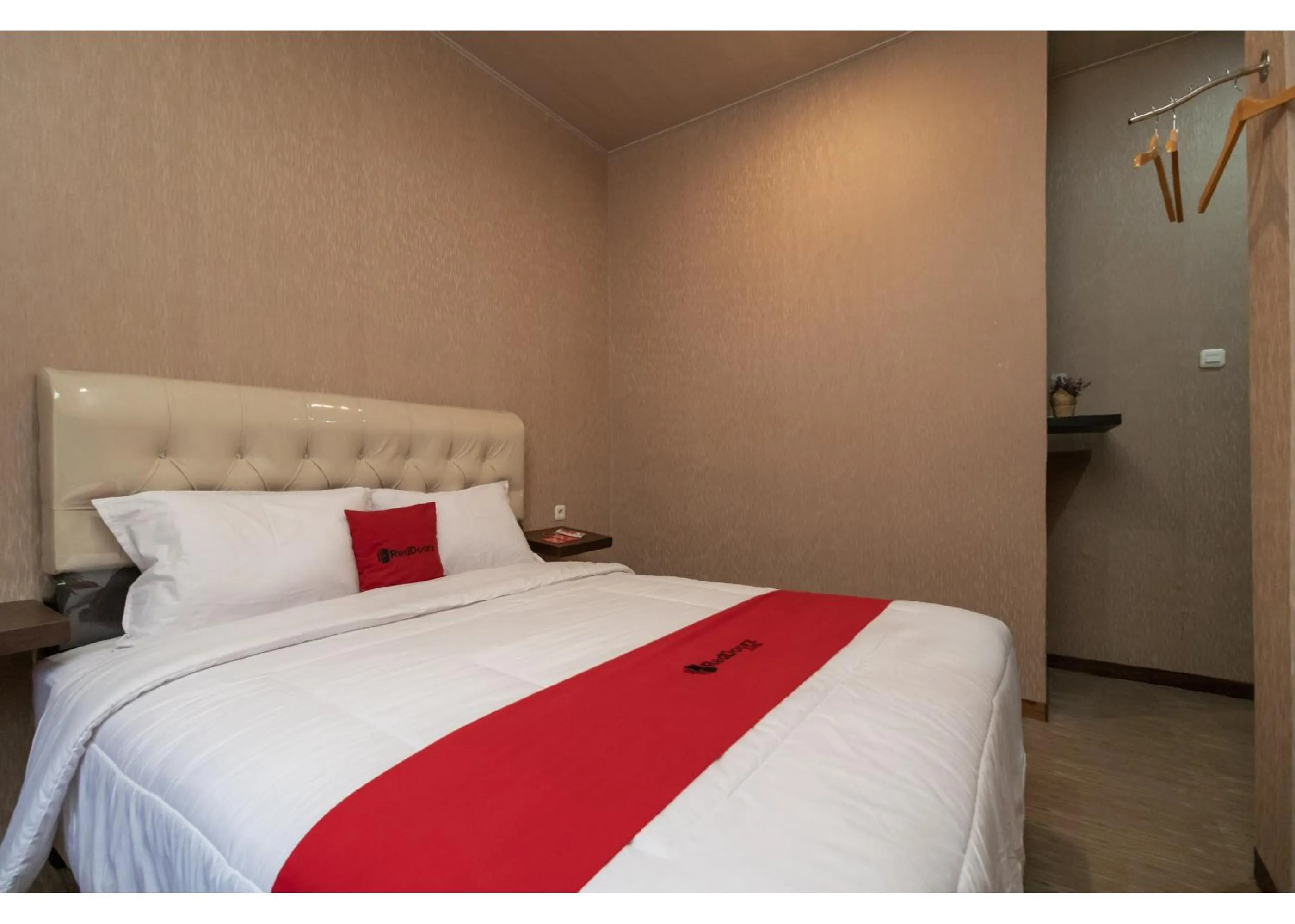 Bed in RedDoorz @ Jalan Srikandi Pekanbaru