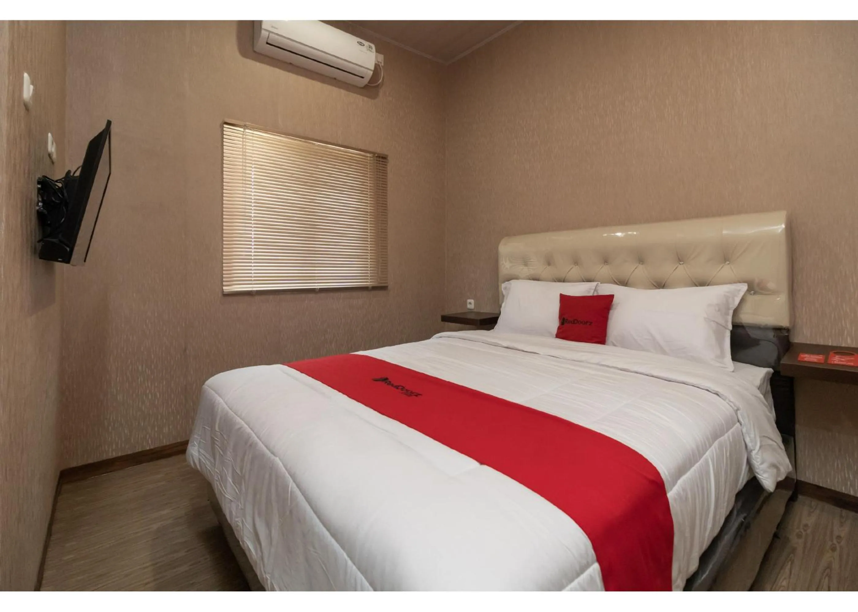 Bed in RedDoorz @ Jalan Srikandi Pekanbaru