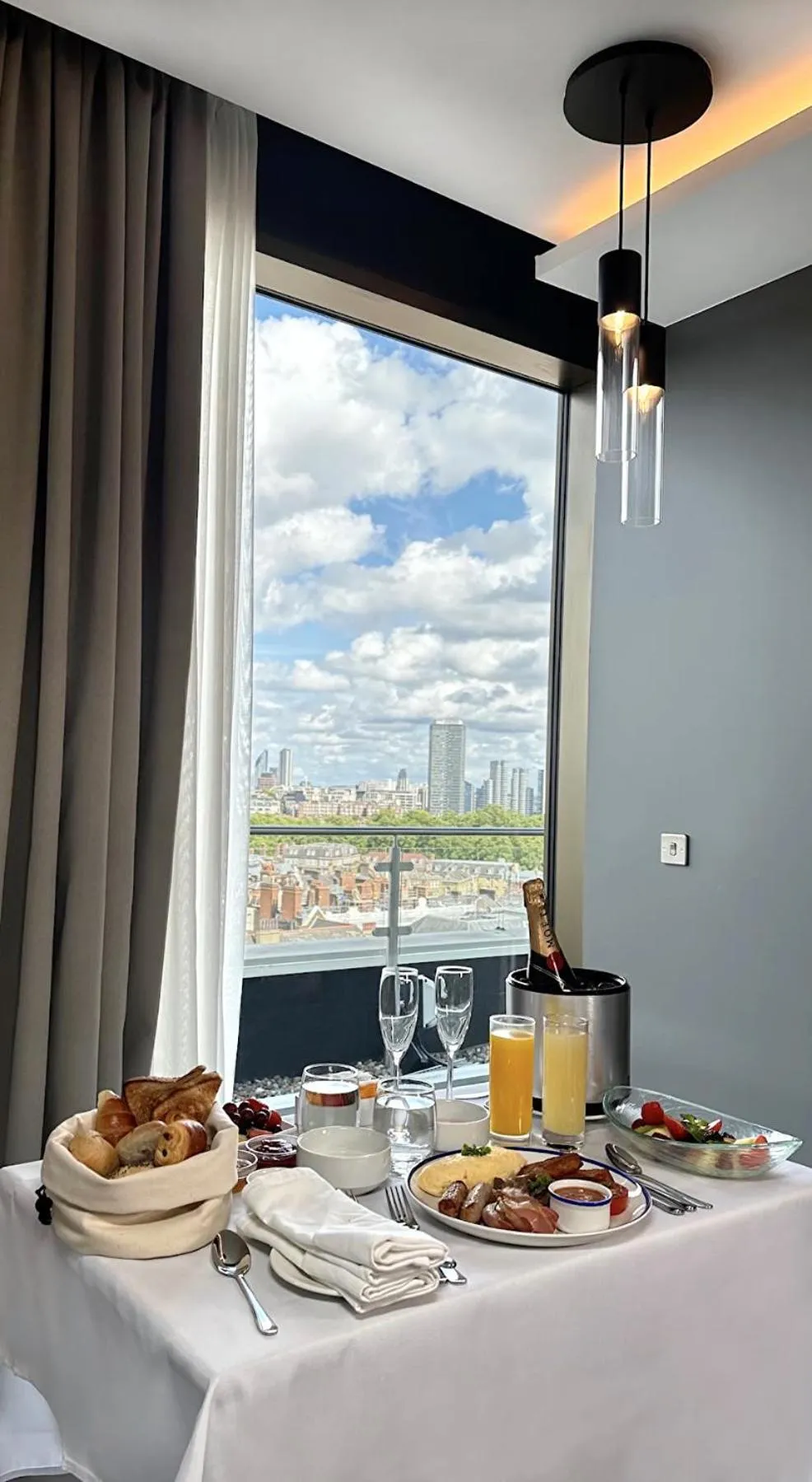 Food and drinks in Riu Plaza London Victoria