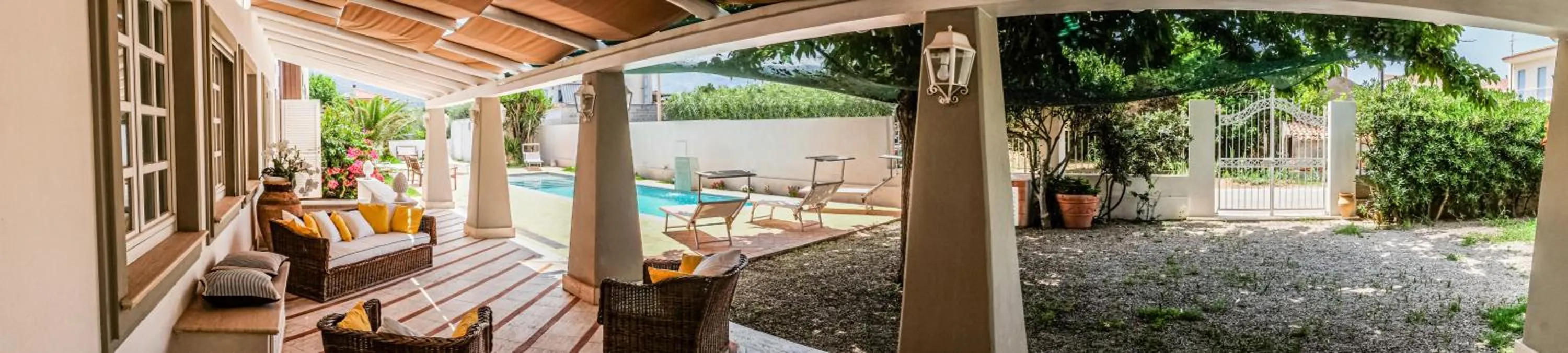 Patio in Villa Mancuso De Gaetani & SPA