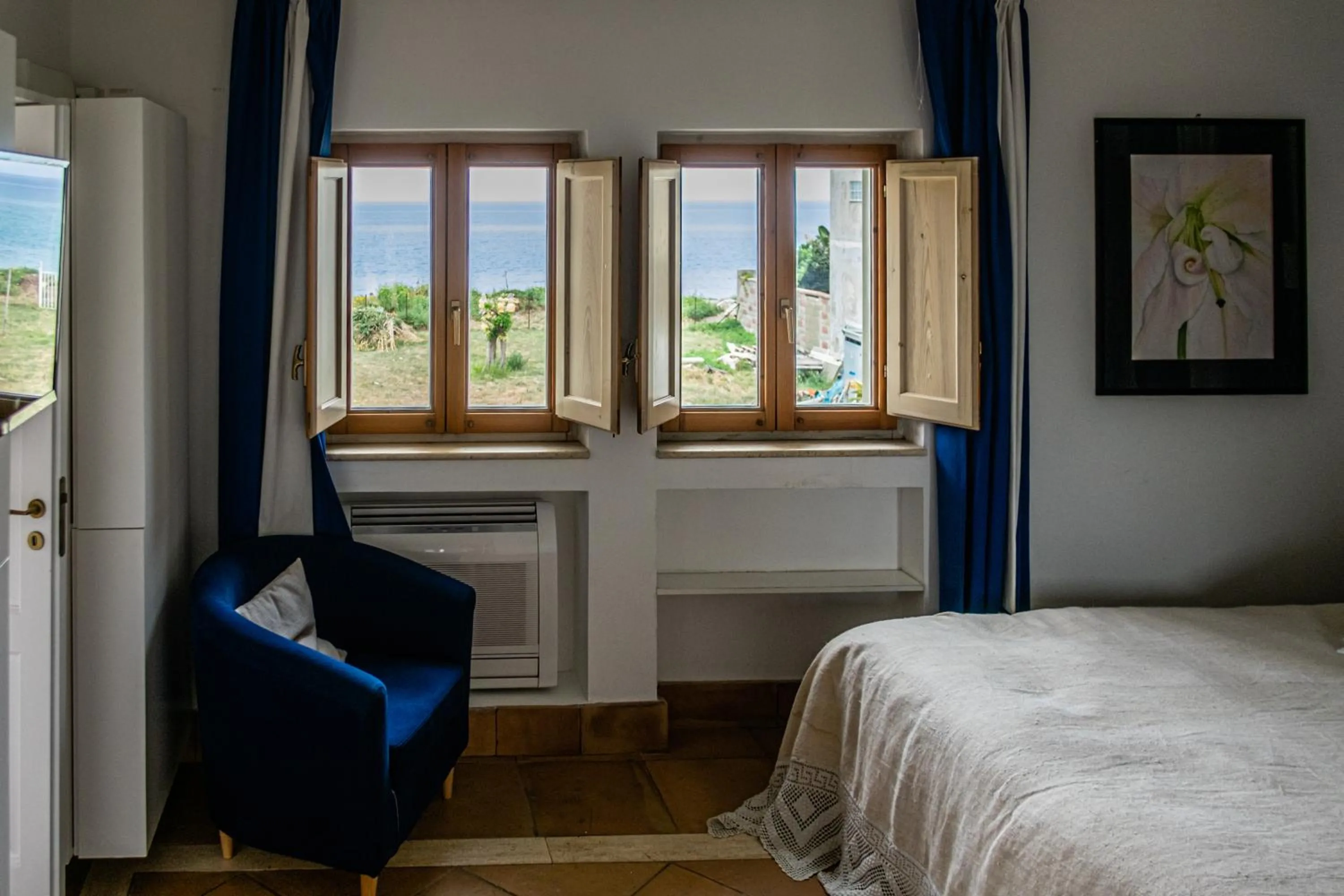 Photo of the whole room, Bed in Villa Mancuso De Gaetani & SPA