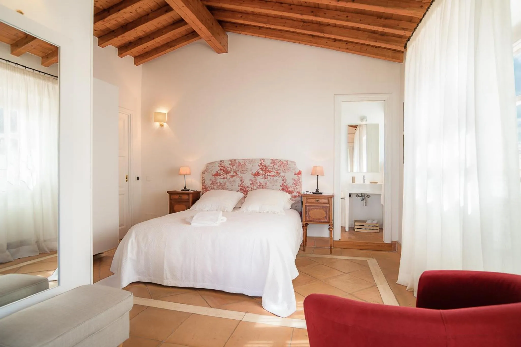 Photo of the whole room, Bed in Villa Mancuso De Gaetani & SPA