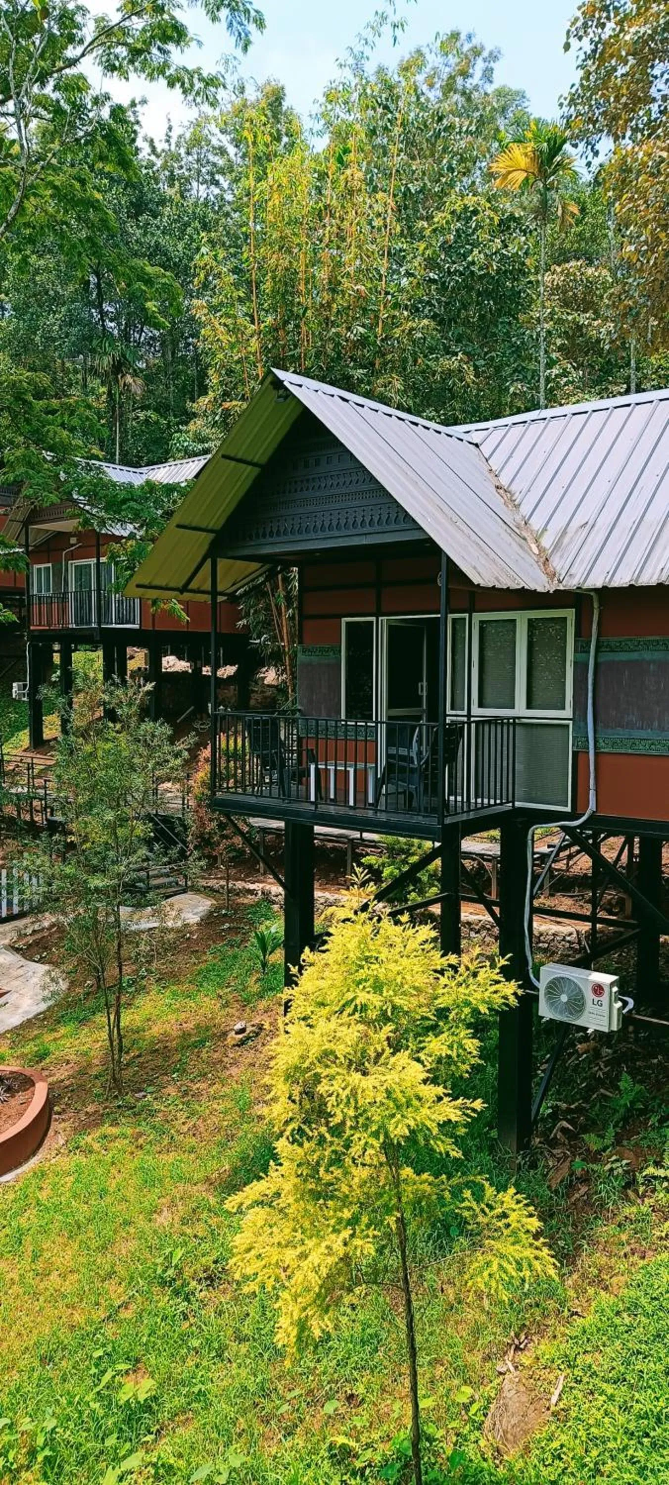 Property building in Santhi Hill View Resort