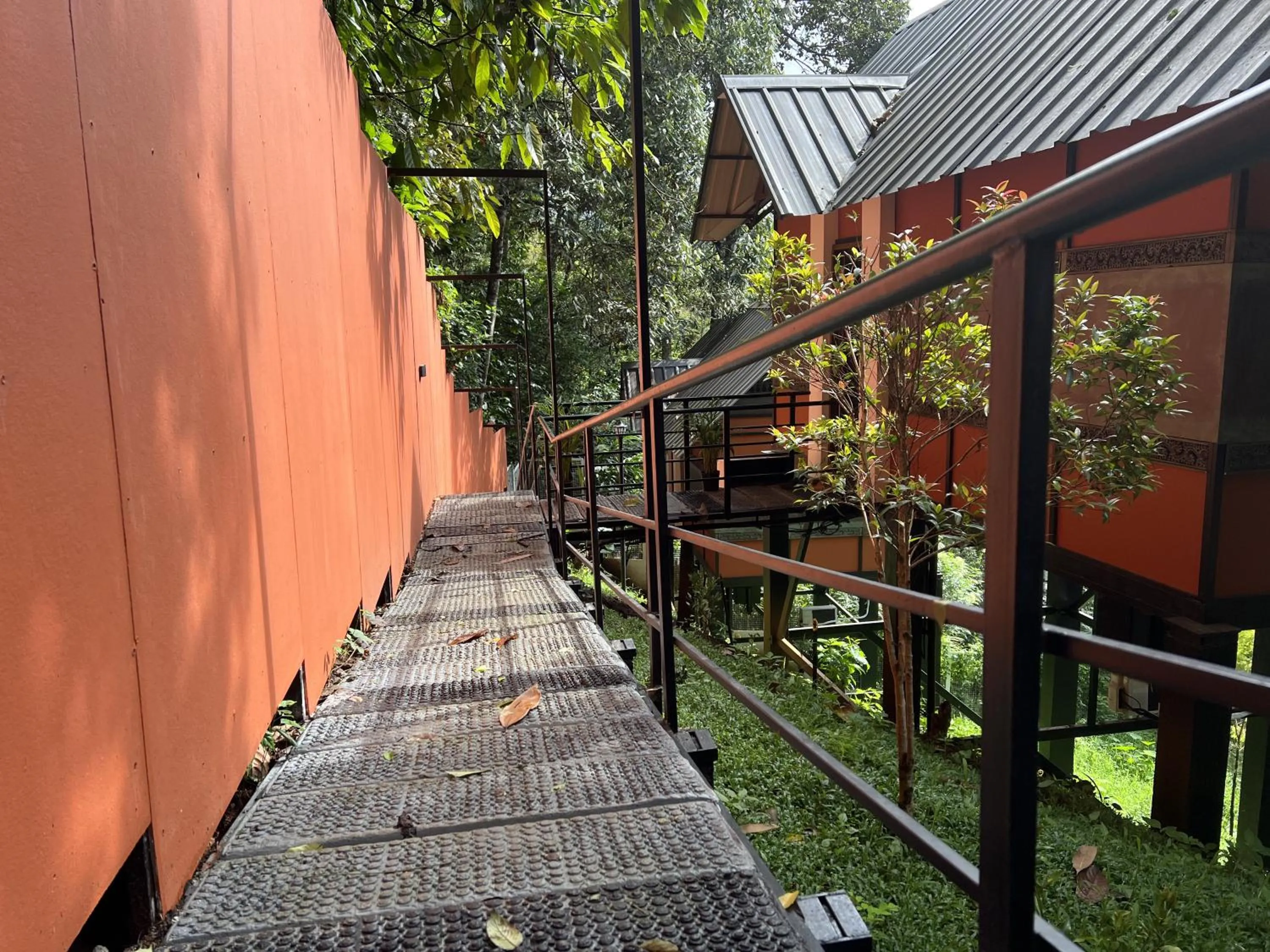 Area and facilities in Santhi Hill View Resort