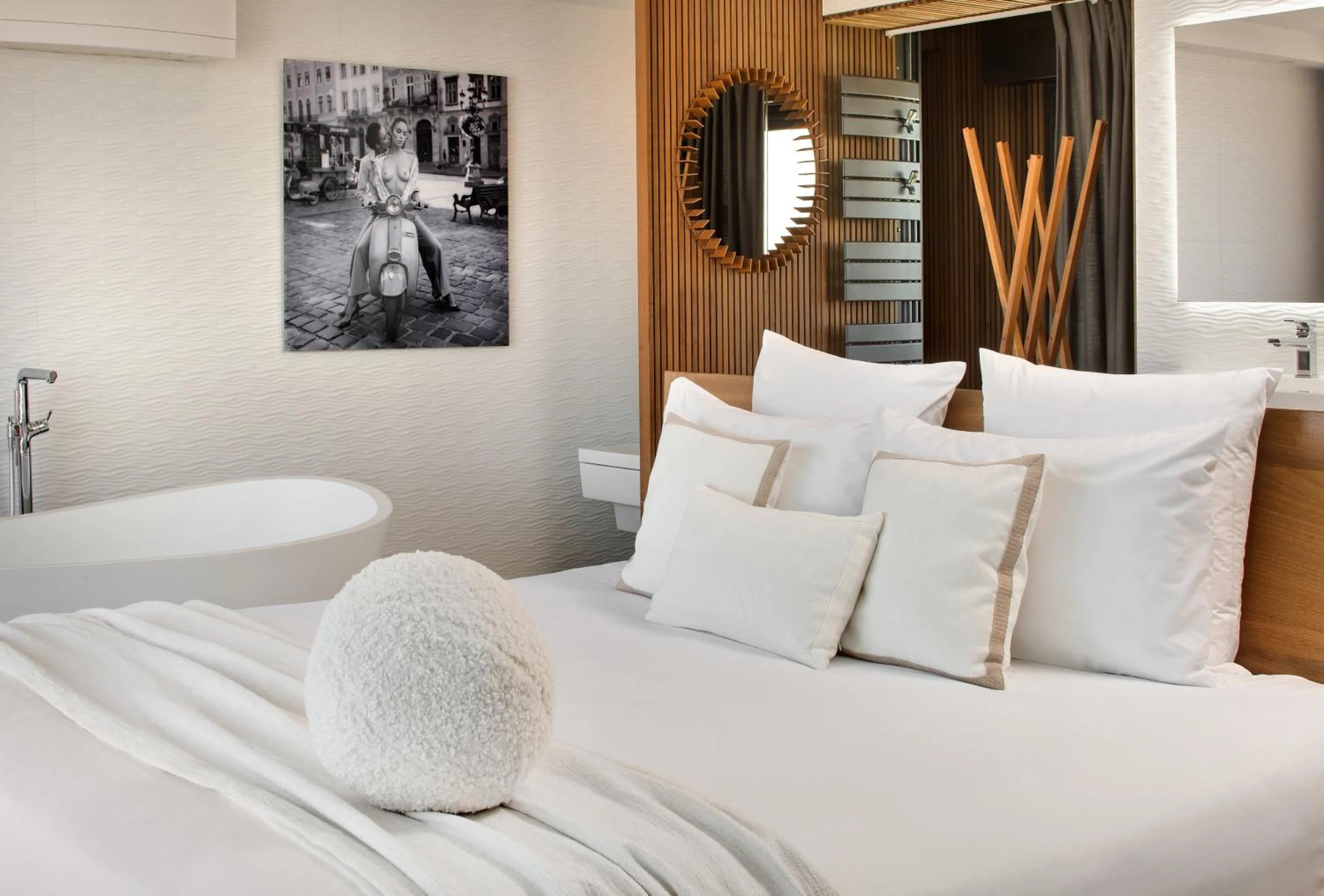 Bed in Villa Miramar Frontignan