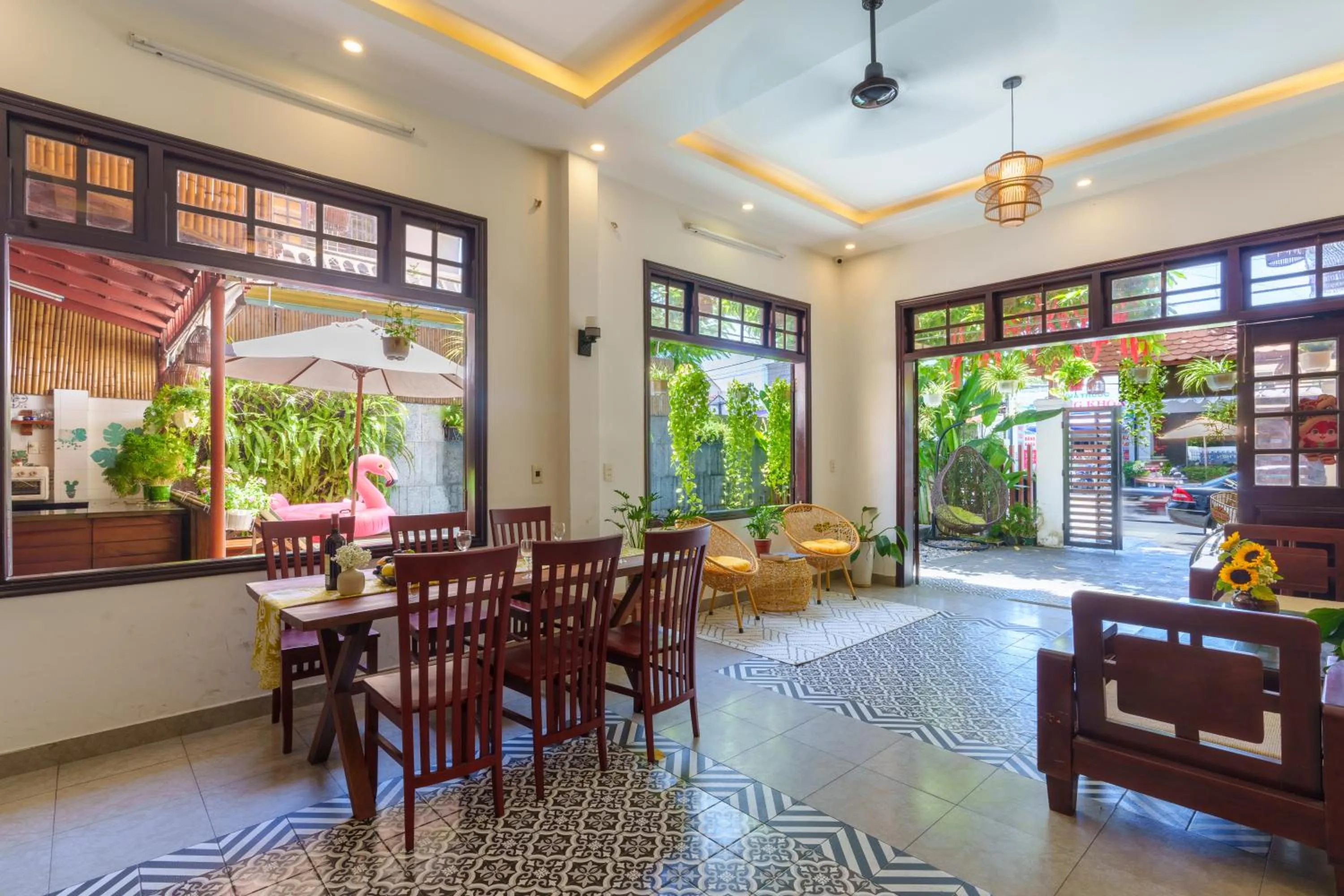 Living room in Thien Tan Villa with Private Pool
