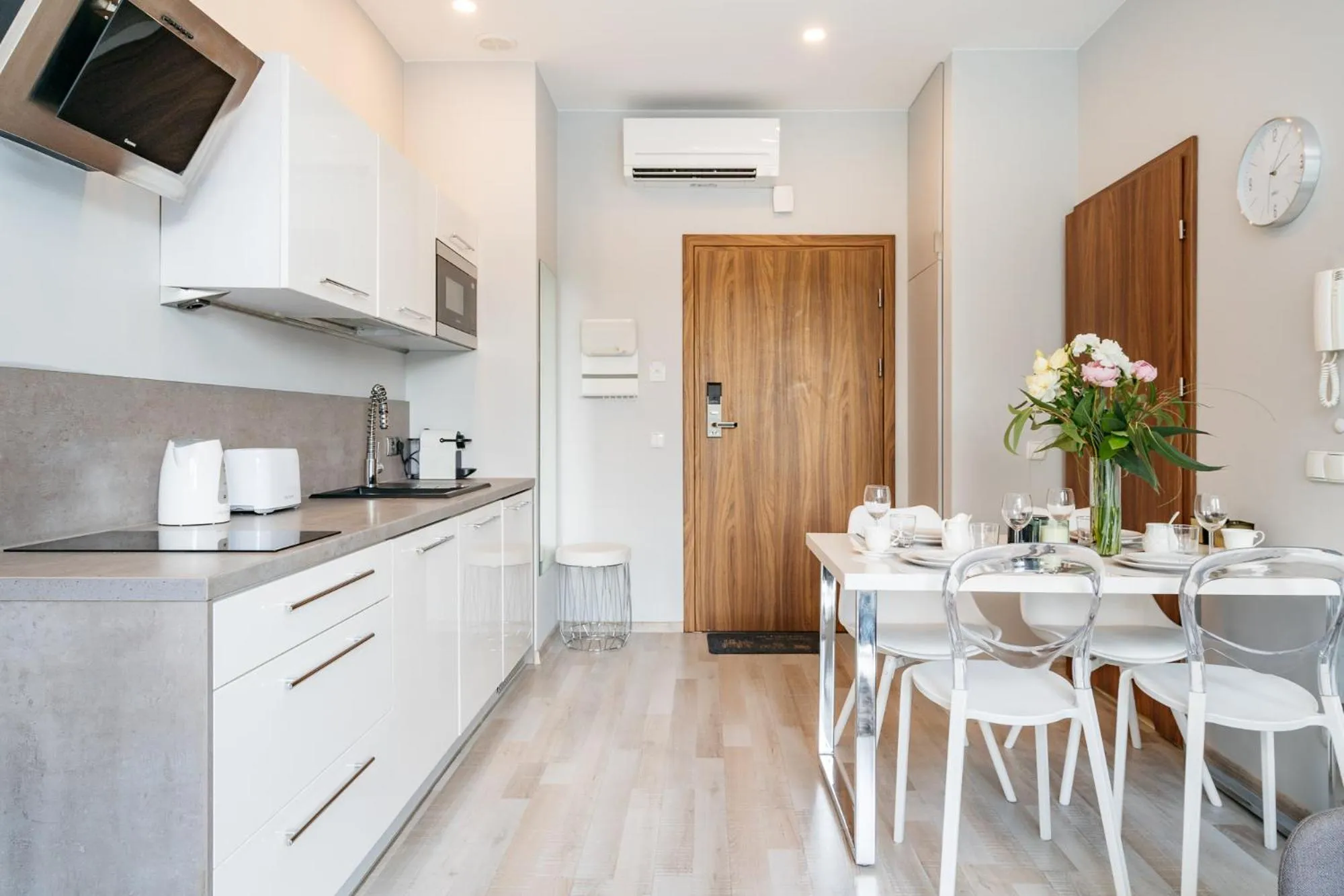 Communal kitchen in Bright Apartments - LoftAffair