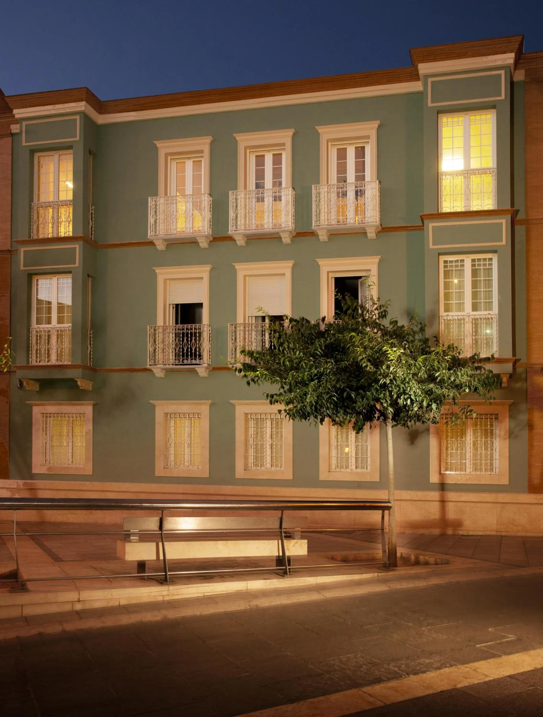 Facade/entrance in Suites Del Pintor