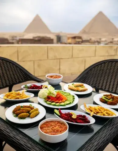 Hassan Pyramids Hotel&Rooftop Hassan Pyramids Hotel&Rooftop