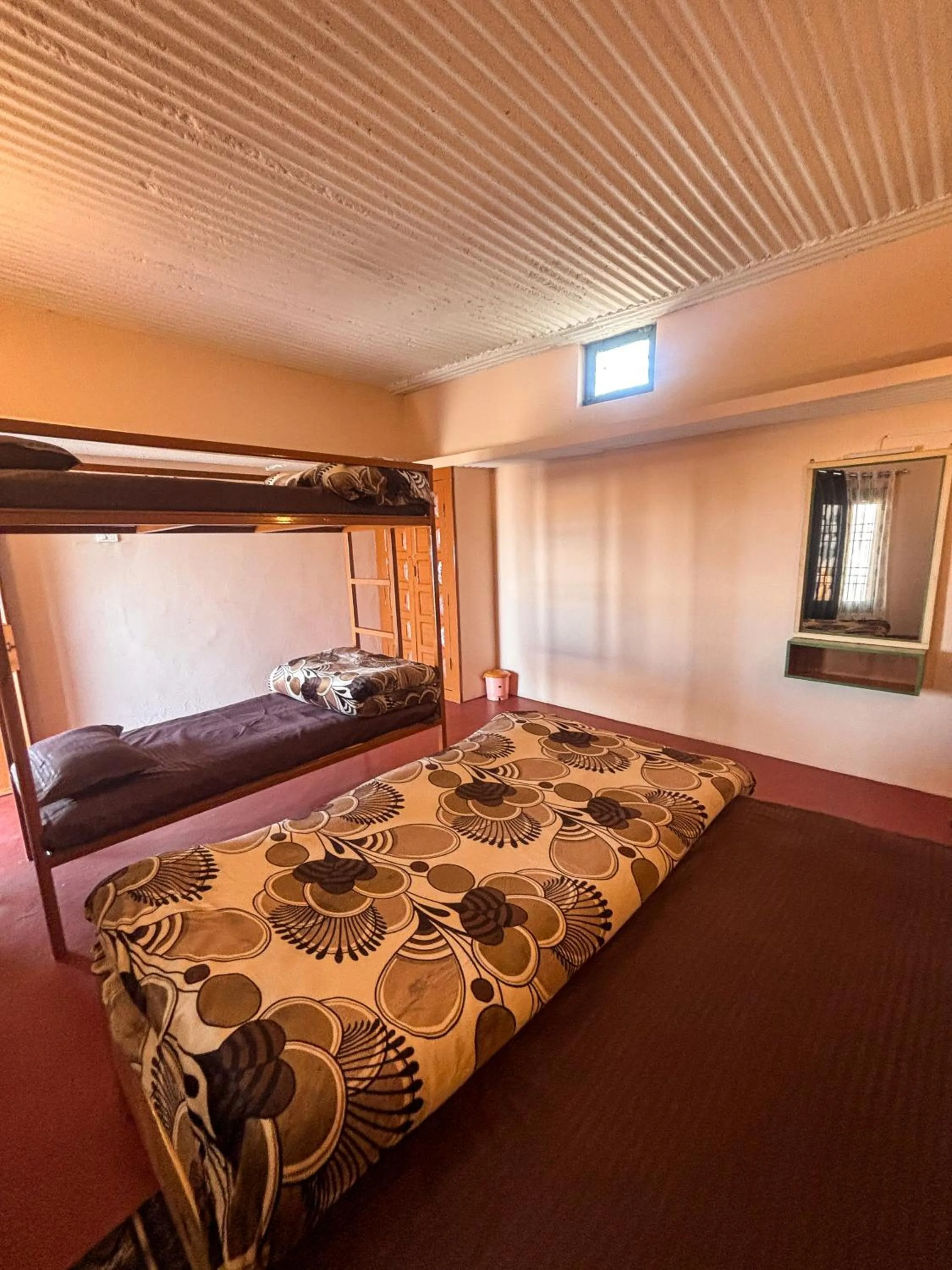 Bed in Traveller Hive Kasar Devi