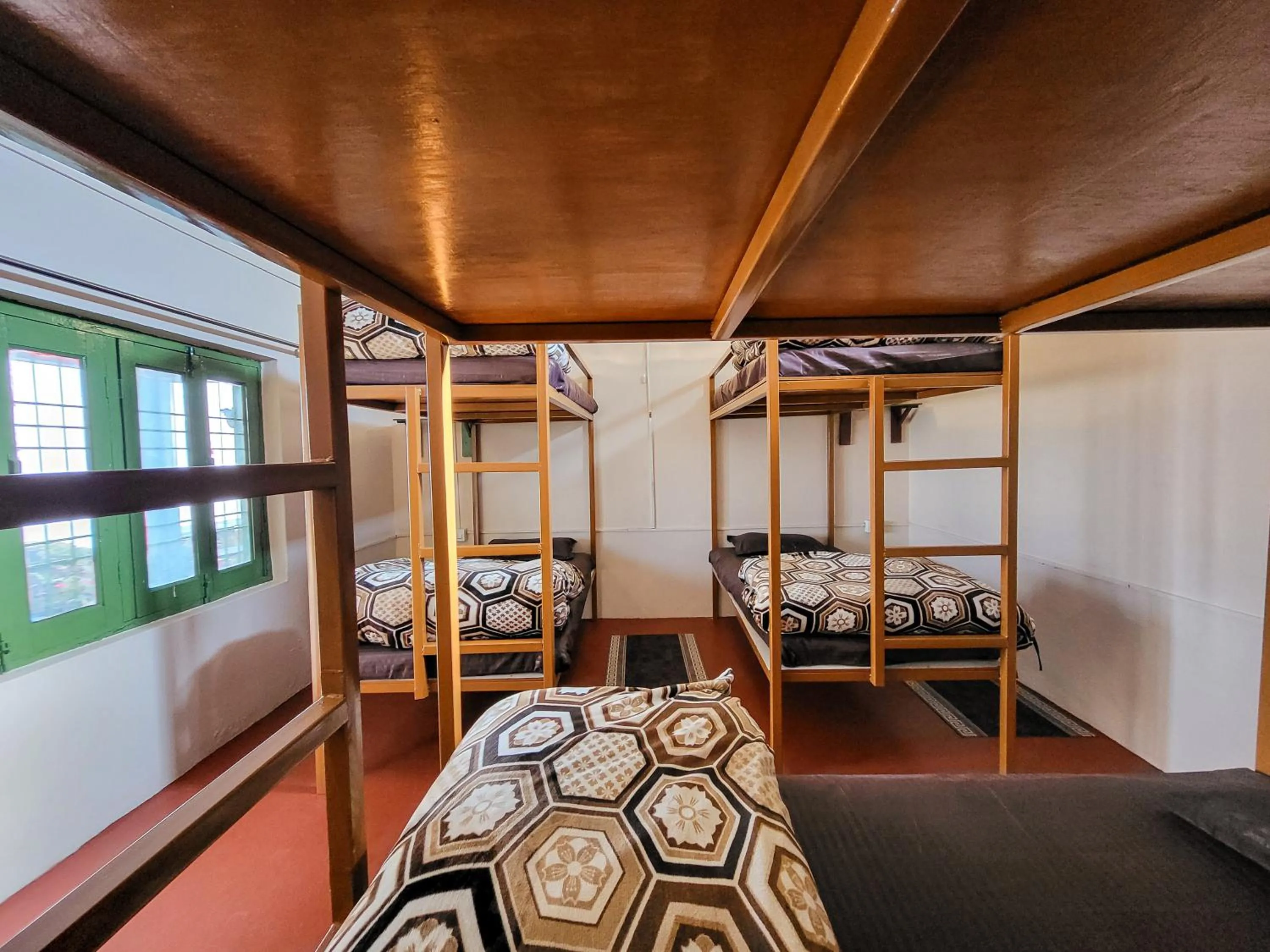 Bed in Traveller Hive Kasar Devi