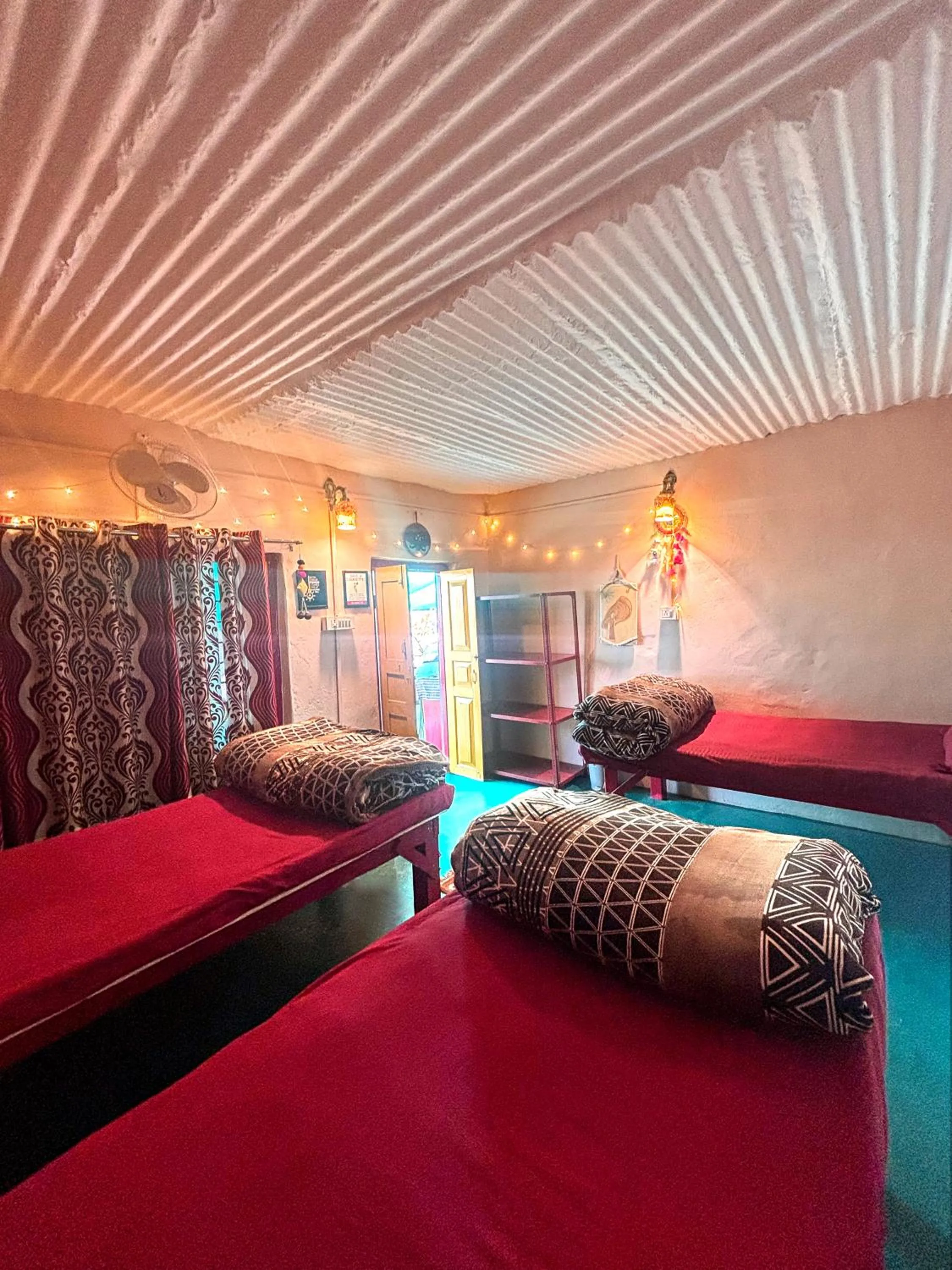 Bed in Traveller Hive Kasar Devi