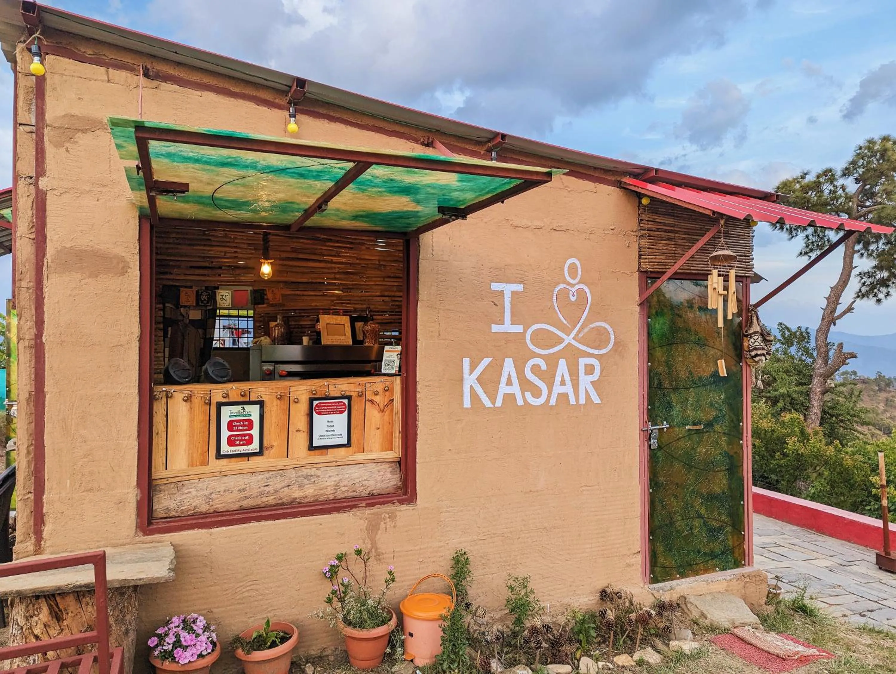 Restaurant/places to eat in Traveller Hive Kasar Devi