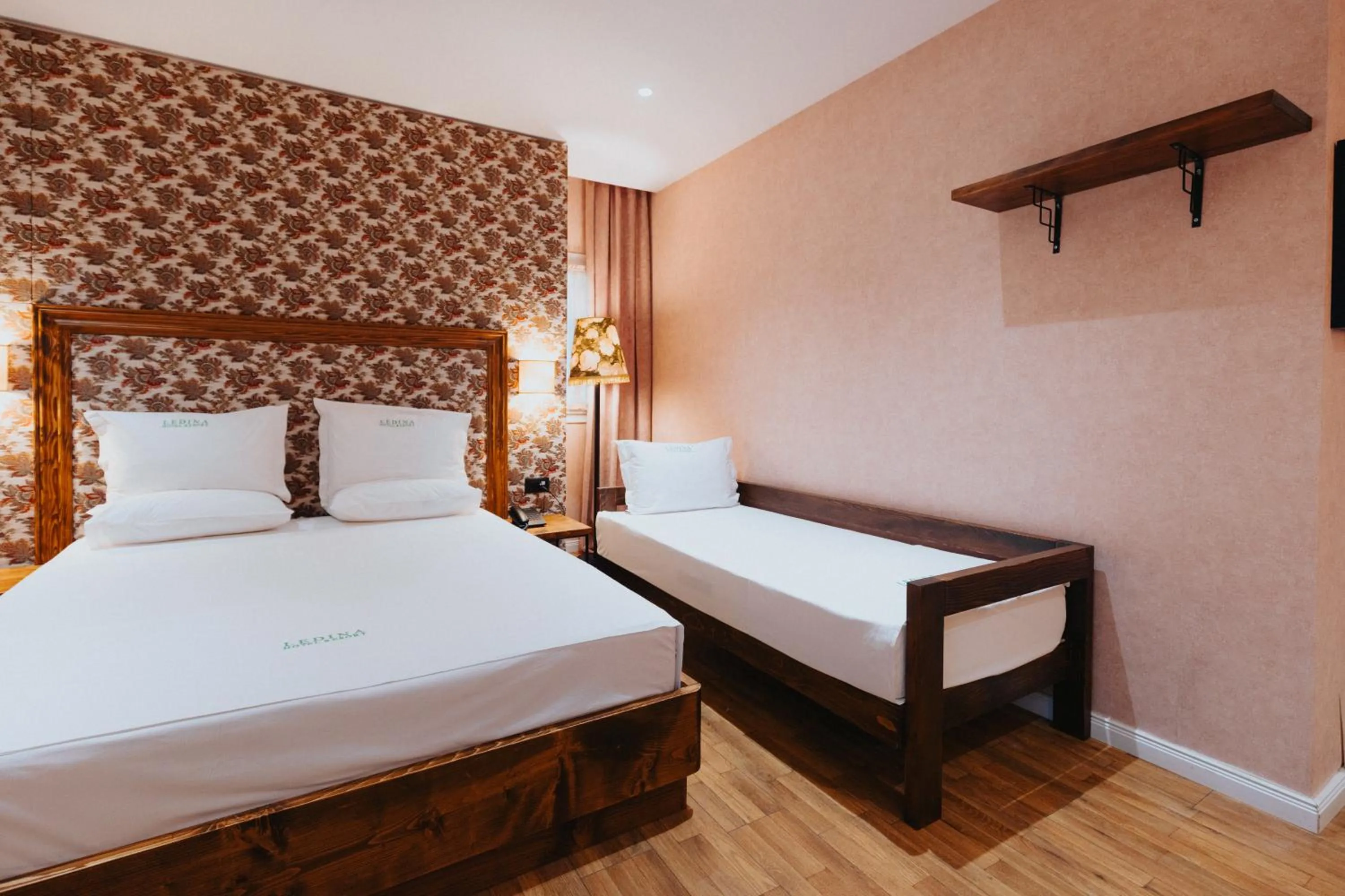 Bedroom, Bed in Ledina Hotel