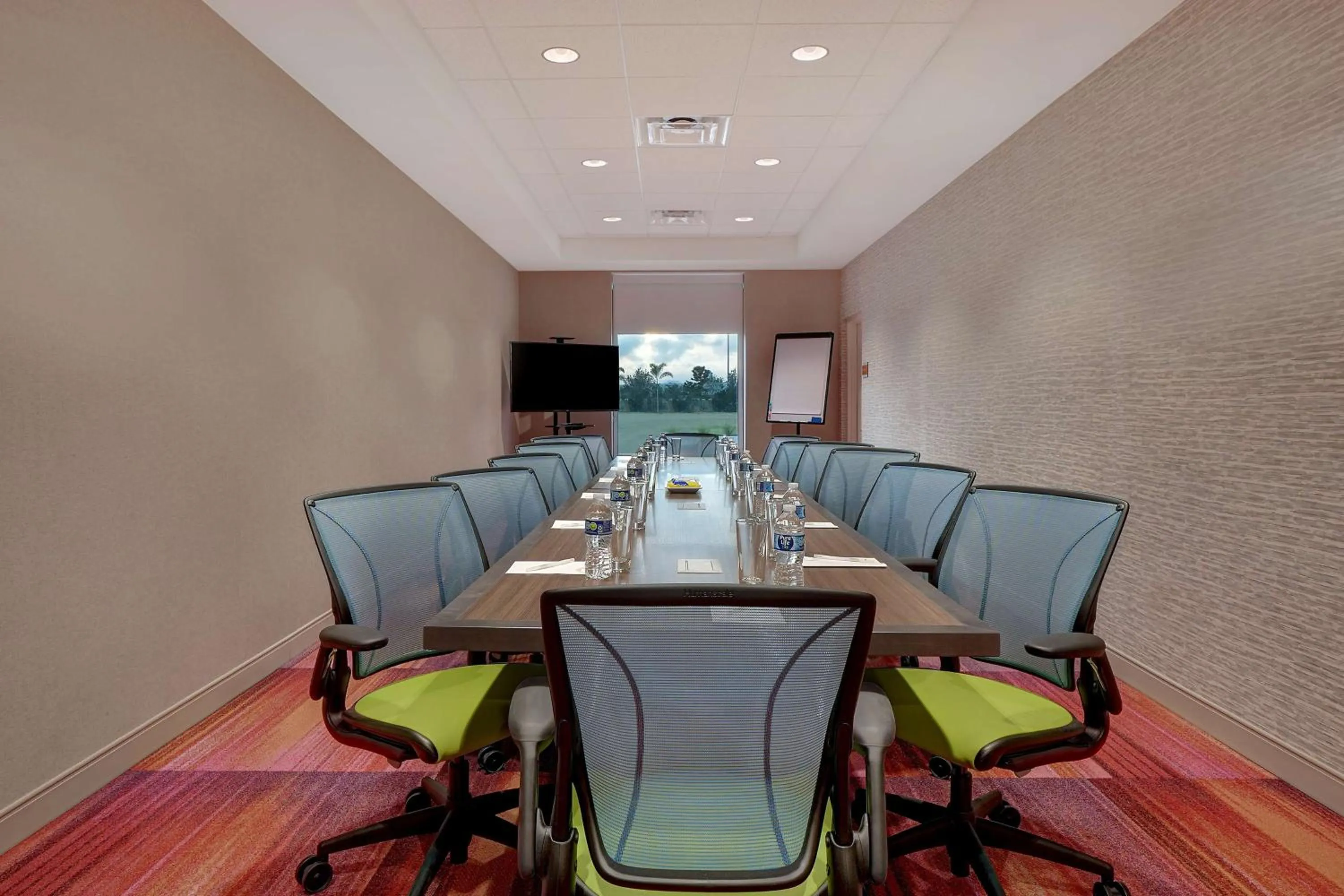 Meeting/conference room in Home2 Suites By Hilton Lakewood Ranch
