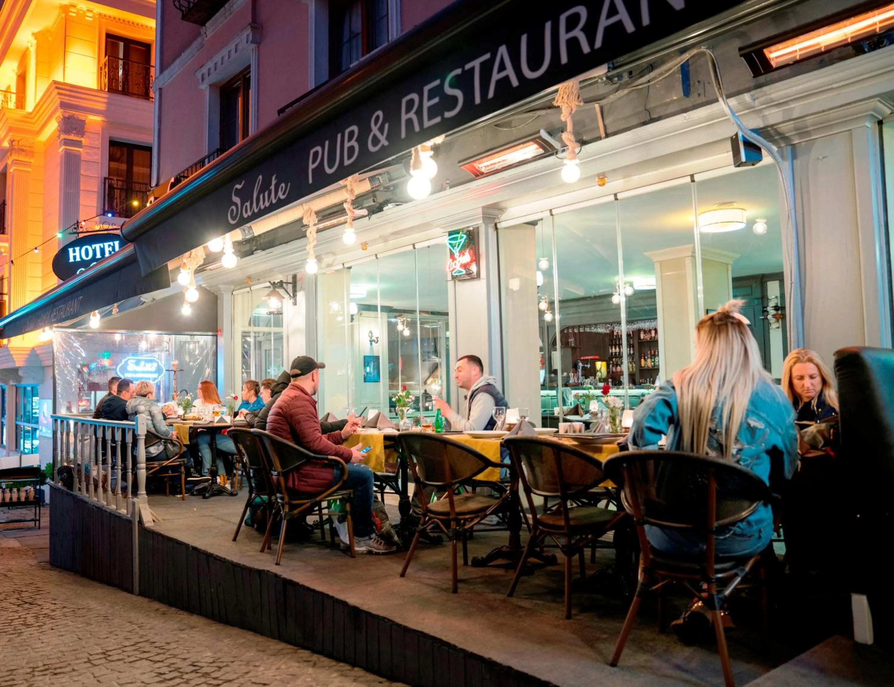 Restaurant/places to eat in Hotel Agan Oldcity Istanbul