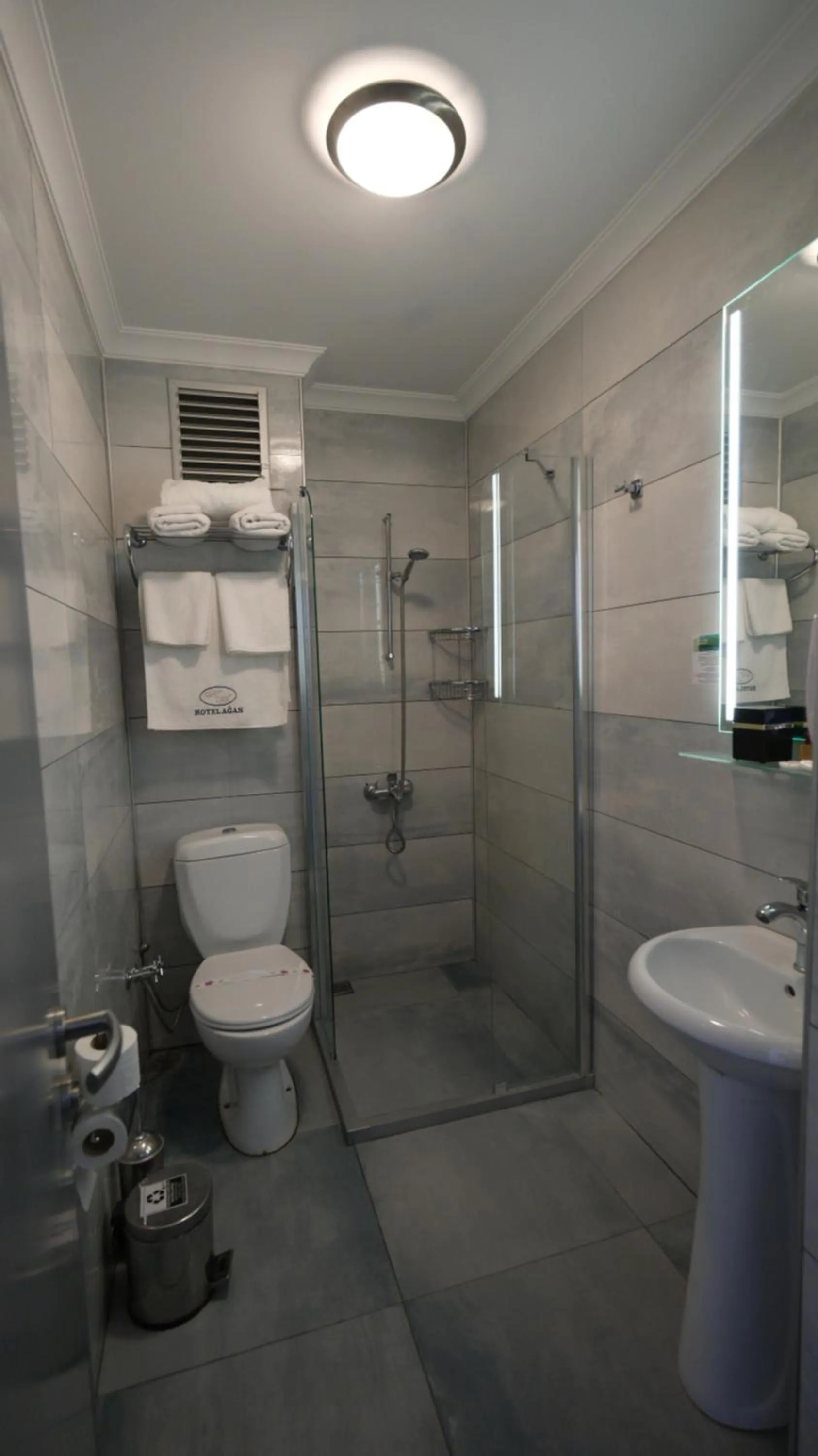 Shower in Hotel Agan Oldcity Istanbul