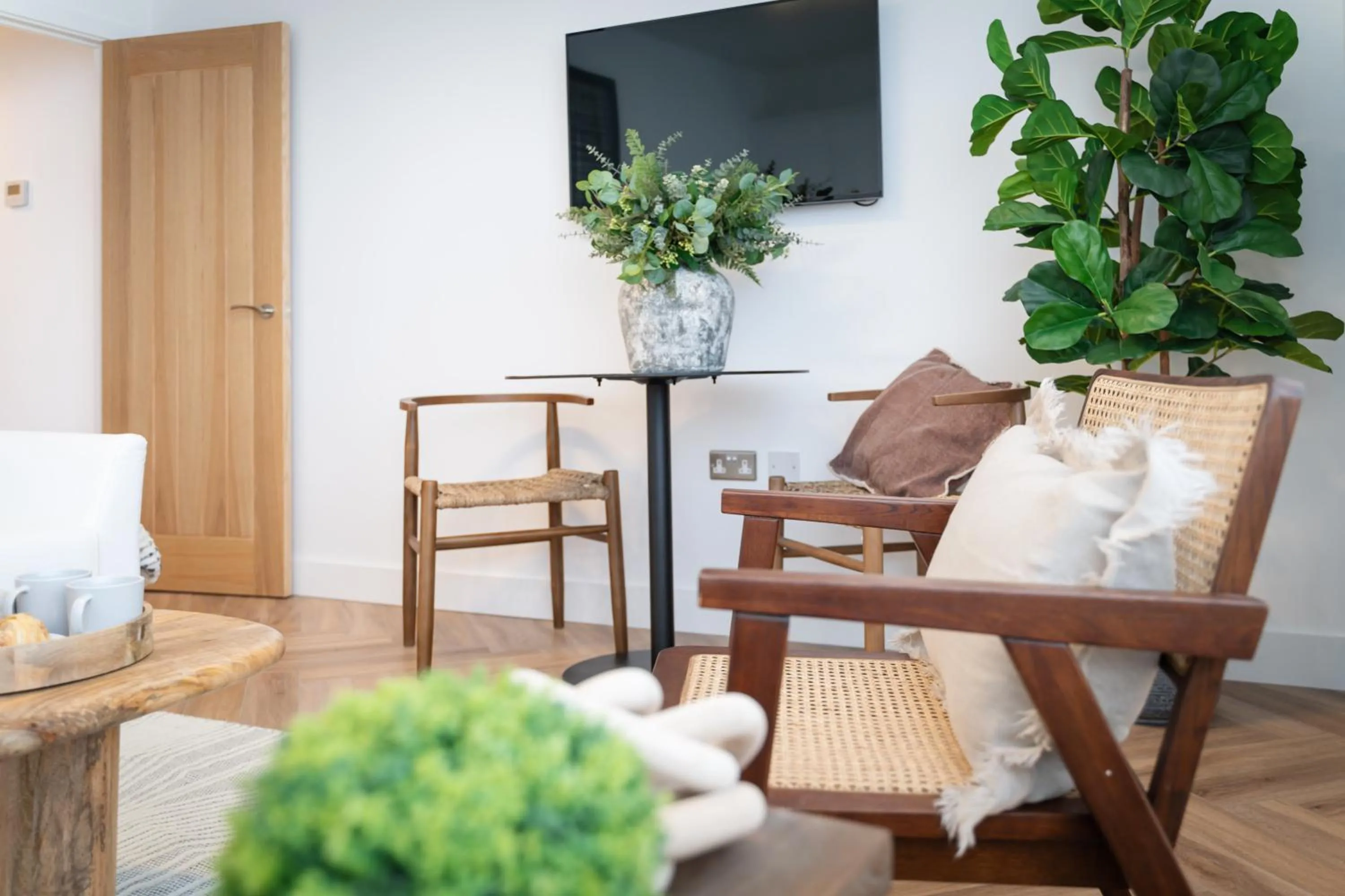 Dining area in Royal House Stylish Apartments - Chester