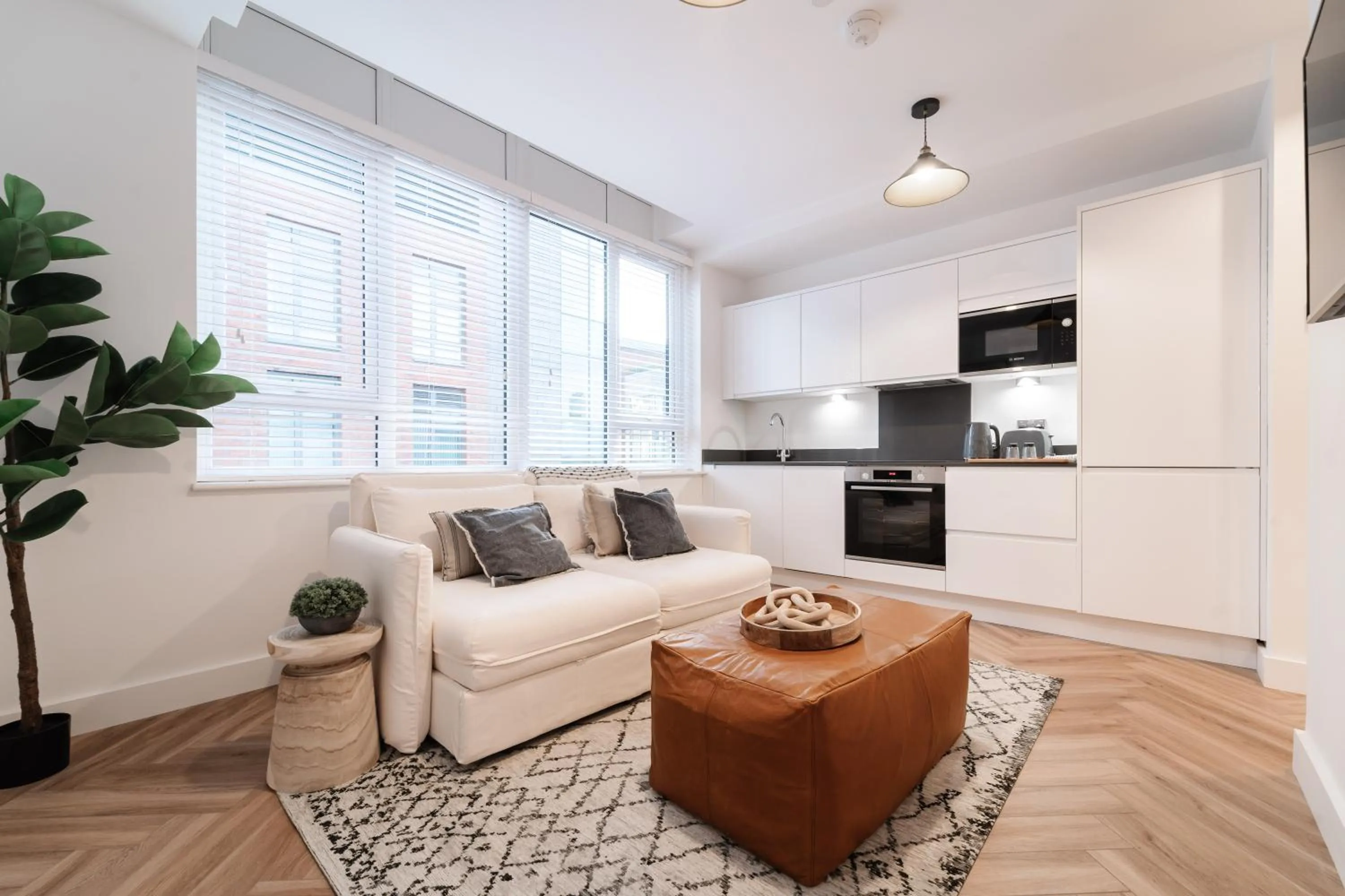 Kitchen or kitchenette in Royal House Stylish Apartments - Chester