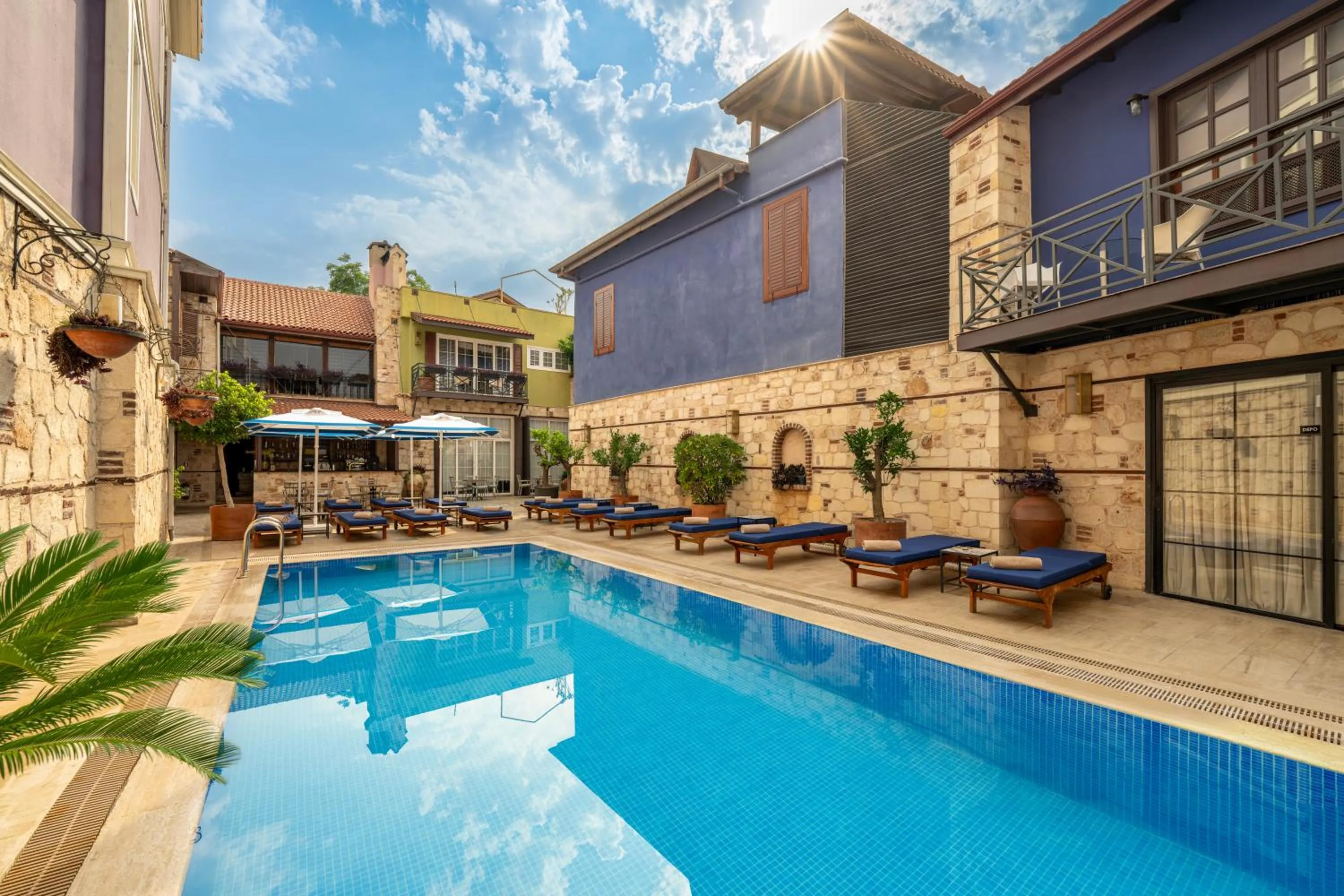 Swimming pool in Alp Pasa Hotel - Special Class