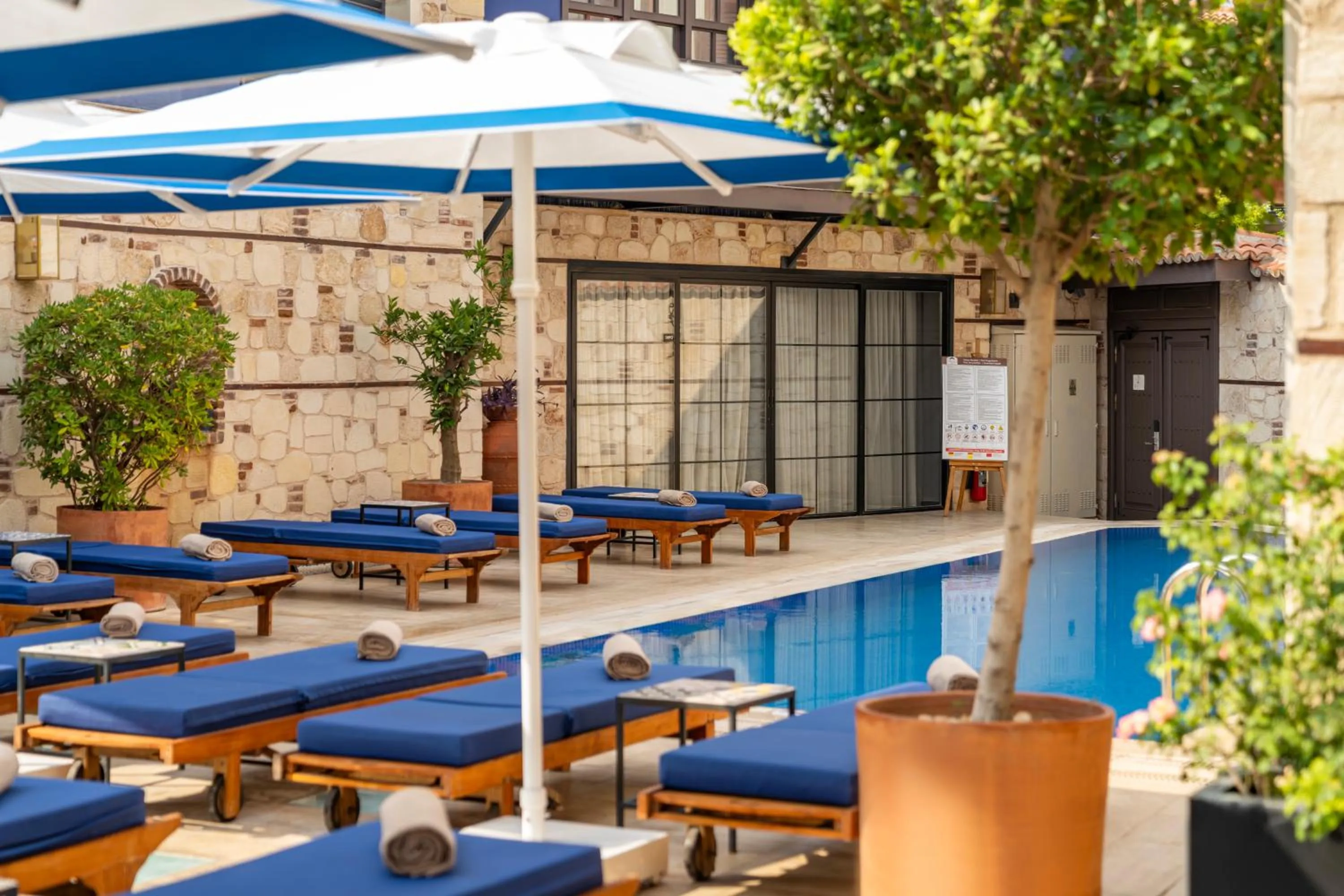 Pool view in Alp Pasa Hotel - Special Class