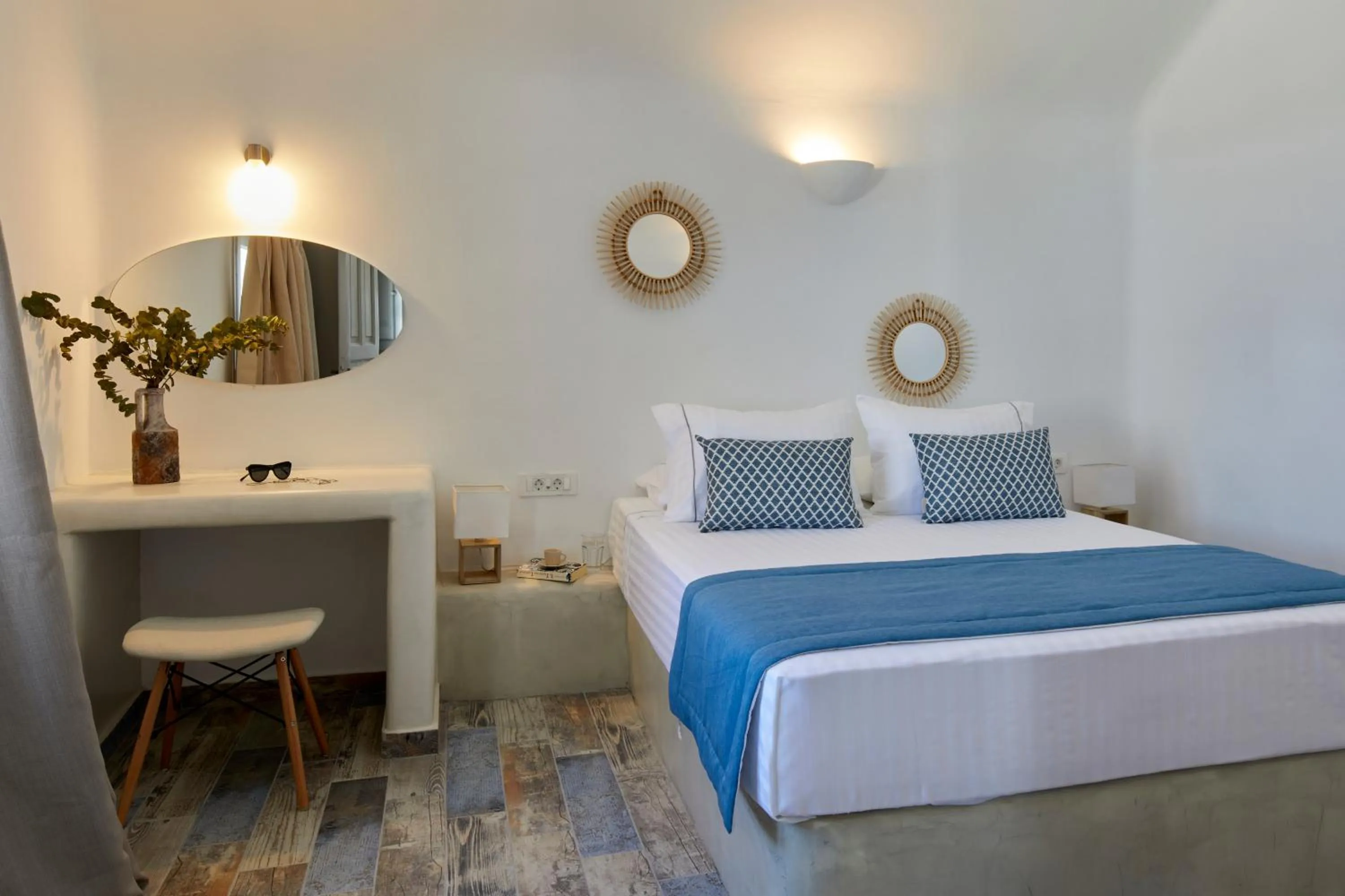 Bed in El Verano Suites