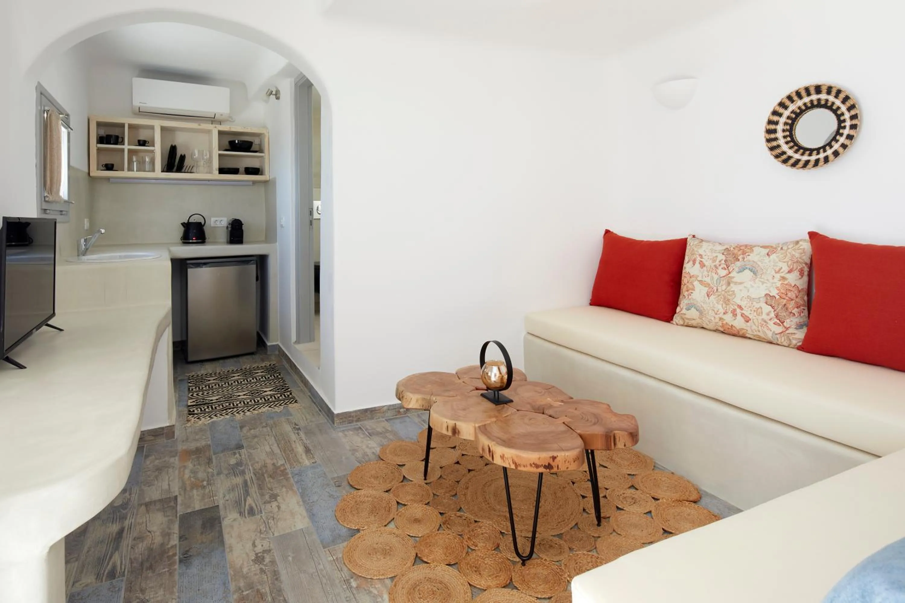 Living room in El Verano Suites