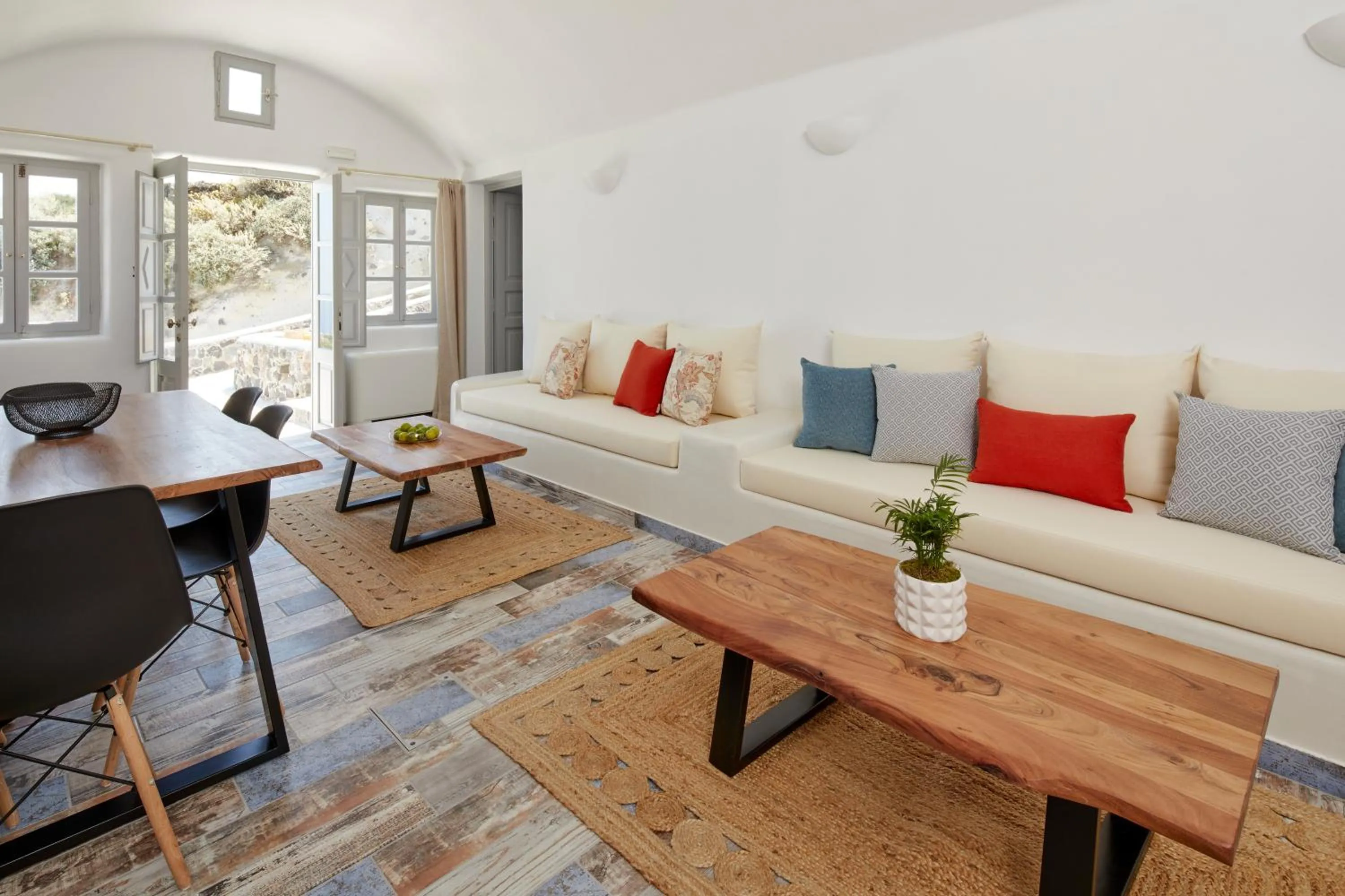 Living room in El Verano Suites