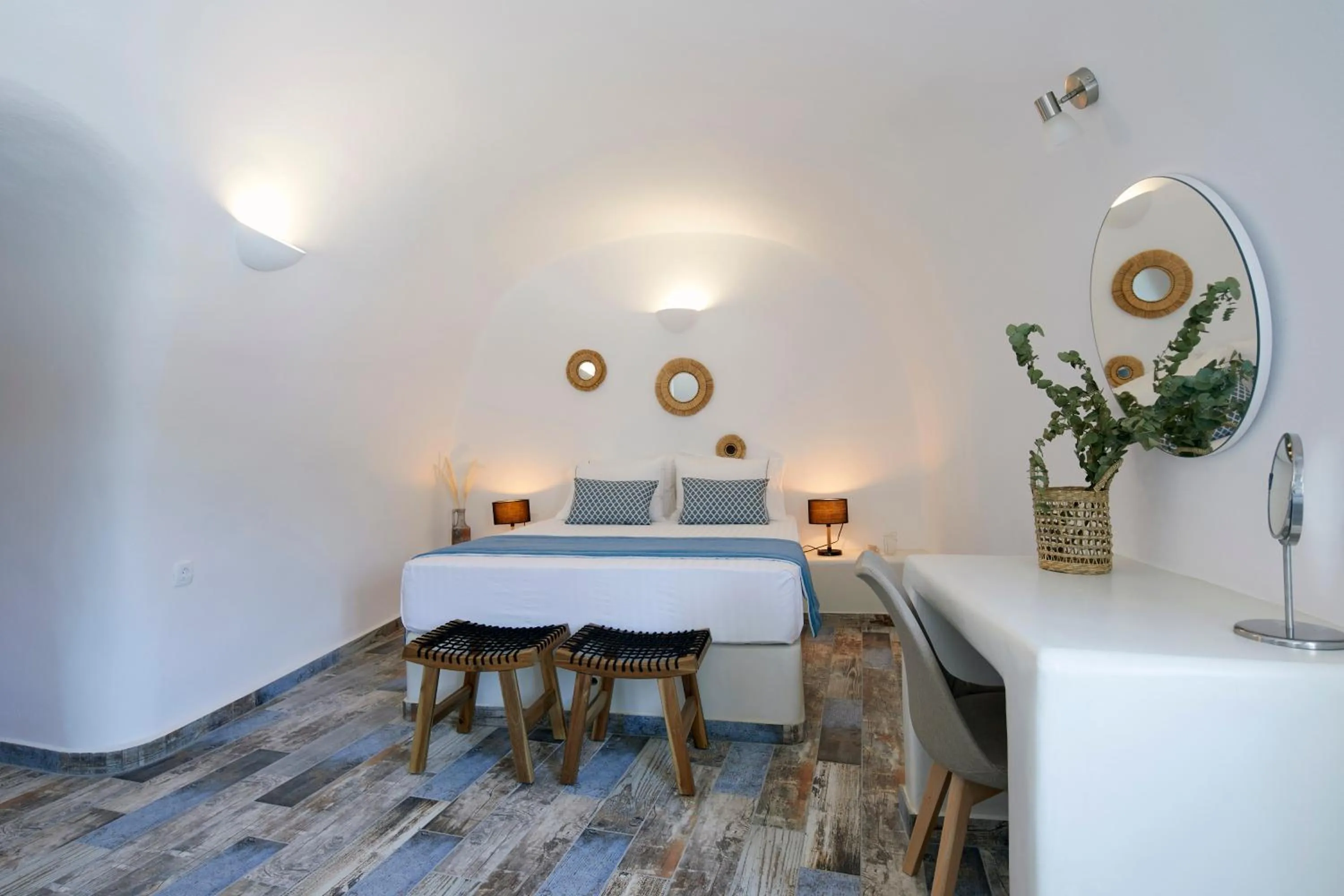 Bed in El Verano Suites