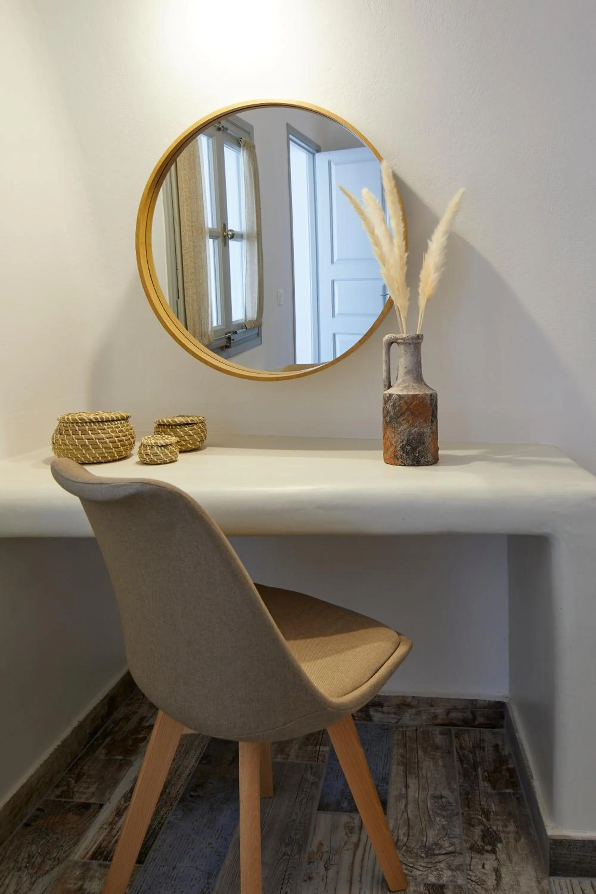 Living room in El Verano Suites